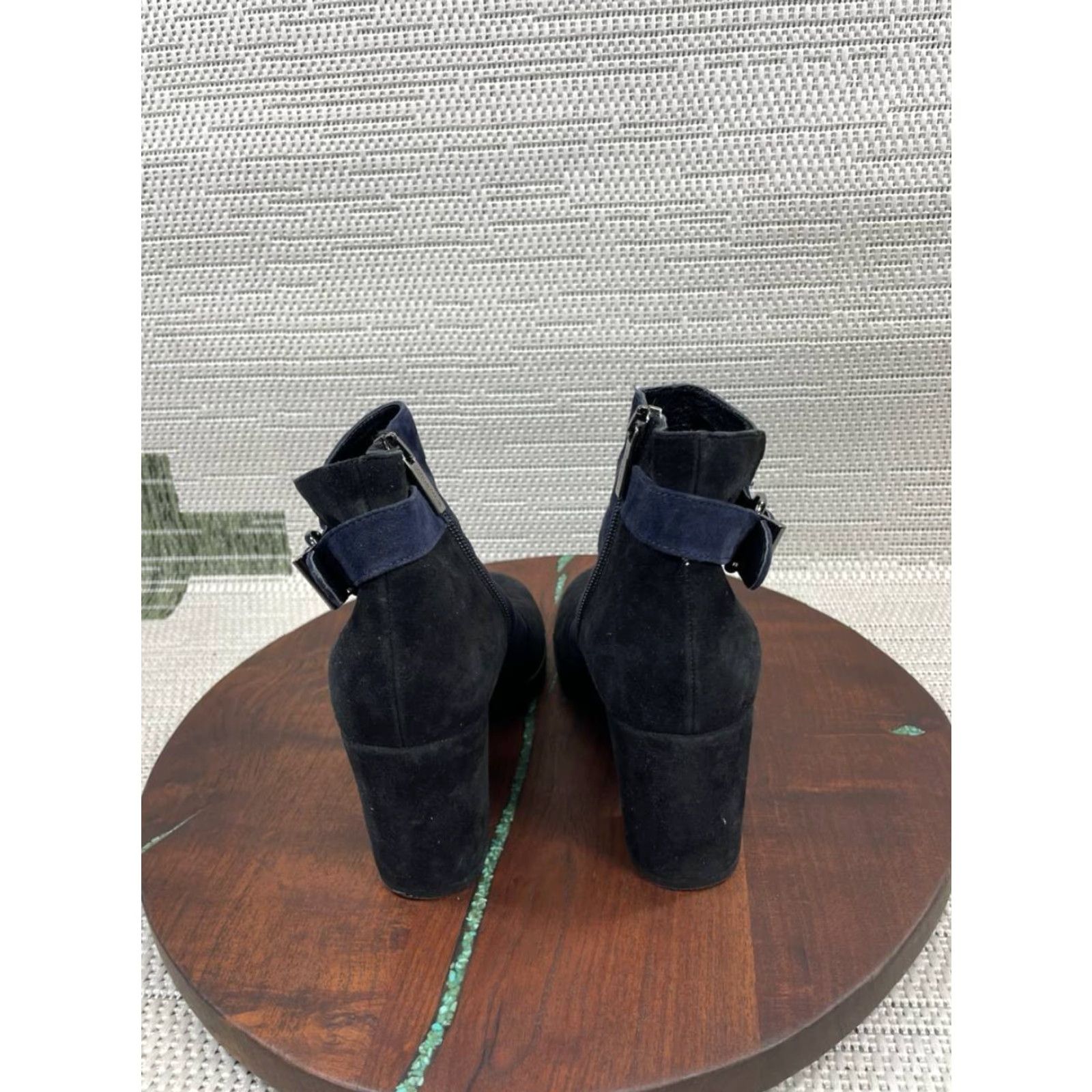 Aquatalia Aquatalia Boots Womens 7 US Eliana Black Suede Ankle Side Zip Heeled Bootie Women's Boots Suede Black Eliana Aquatalia Bootie Size US 7 / IT 37 - 6 Thumbnail