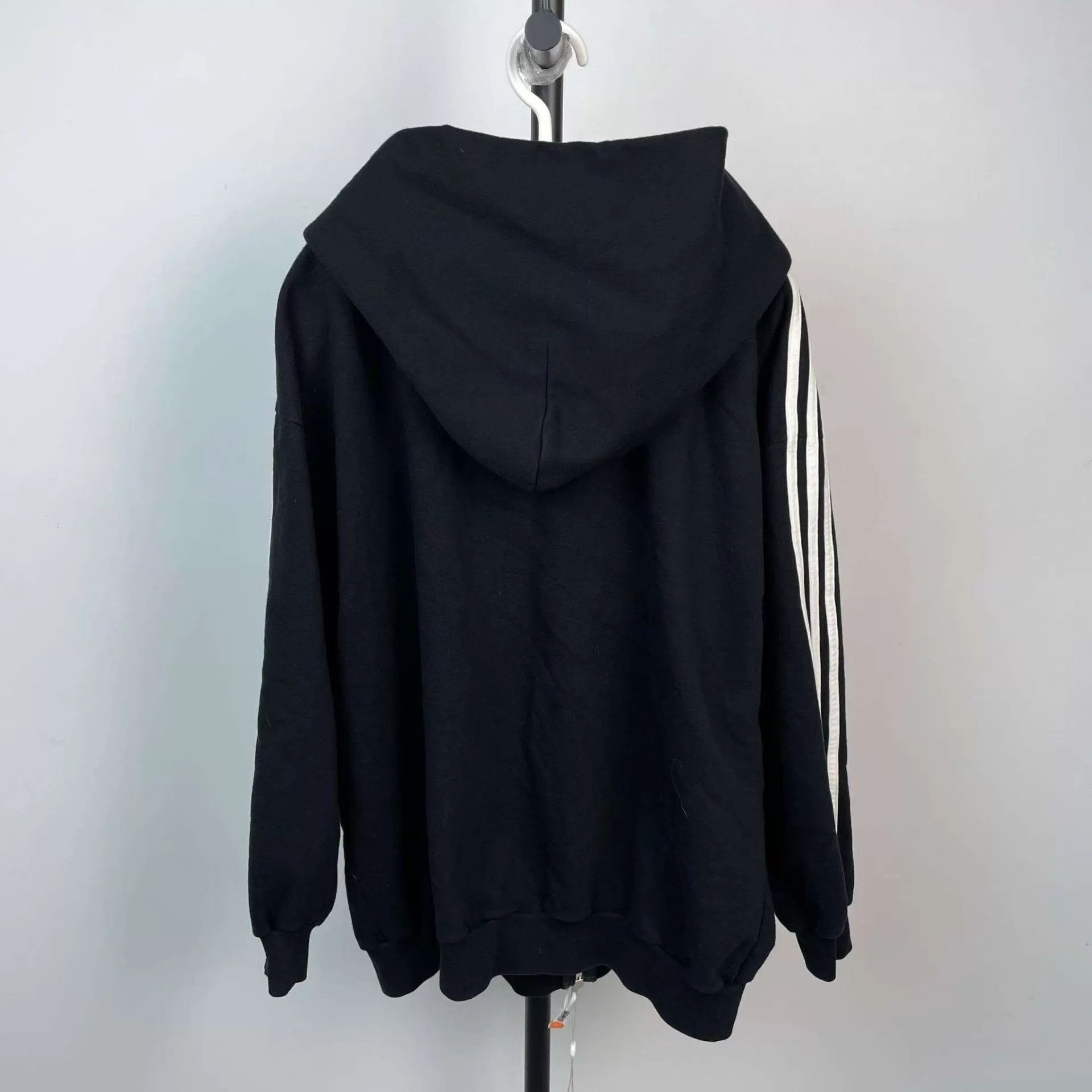 Balenciaga 95 New Balenciaga x Adidas Originals Jacket Black M Size M / US 6-8 / IT 42-44 - 2 Thumbnail