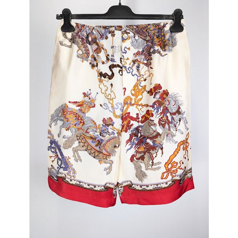Gucci o1rshd1 Roi Soleil Short On TW Prt in Ivory/Red/Mc Size US 32 / EU 48 - 1 Thumbnail