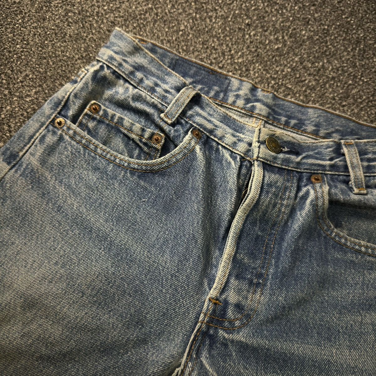 Levi's Vintage Clothing 🇺🇸 Vintage Levis 791-0117 Distressed Aging Wash 70s 80s Denim Size US 28 / EU 44 - 15 Thumbnail