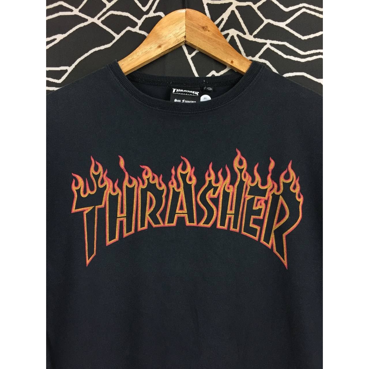 Thrasher × Vintage Thrasher Skateboard Magazine Fire Flame Skate Tee Size 150 Size US S / EU 44-46 / 1 - 3 Thumbnail