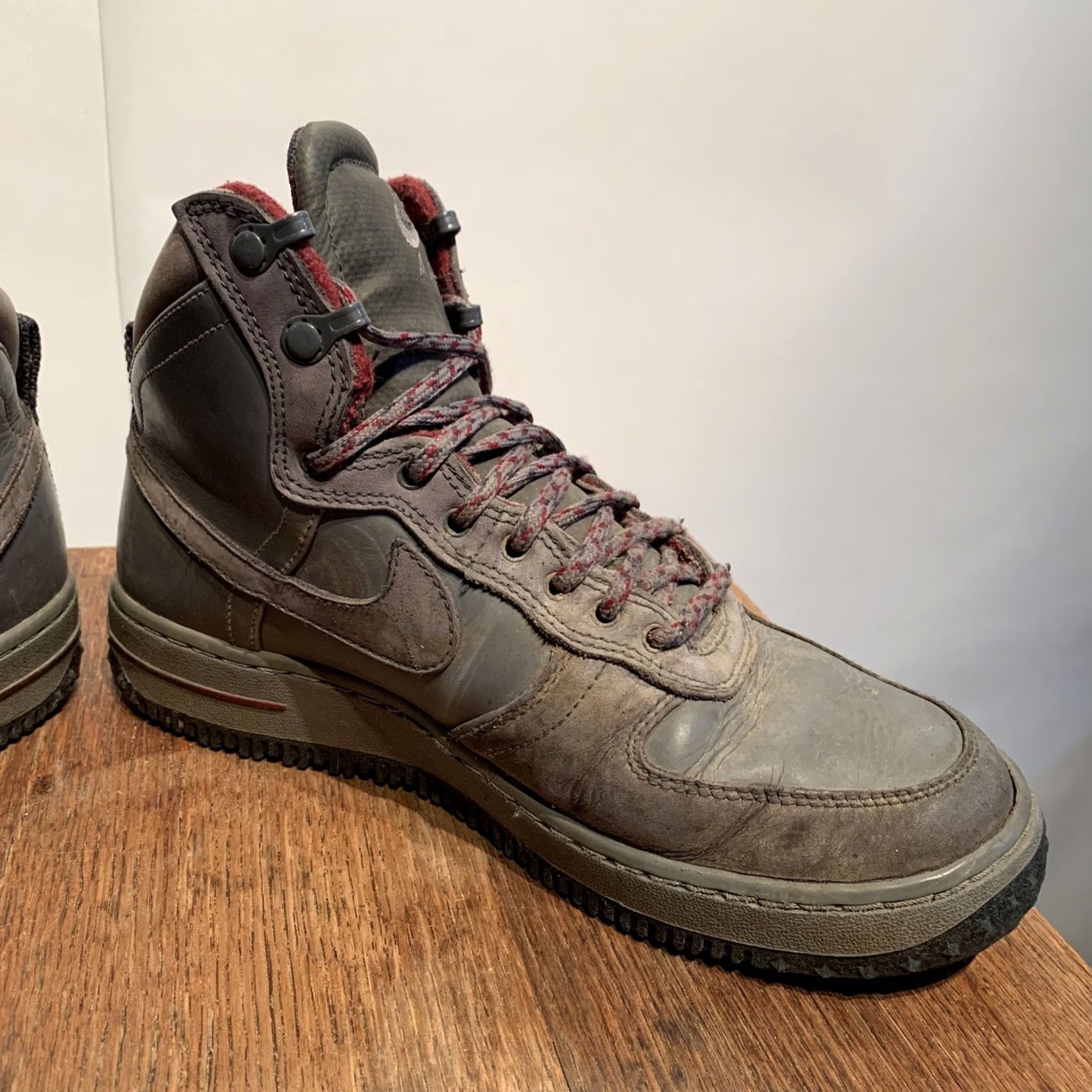 Nike Nike Air Force 1 High Men’s Sz 7 Cool Gray 537889-001 2012 Hiking Military Boot Sneakers Size US 7 / EU 40 - 7 Thumbnail