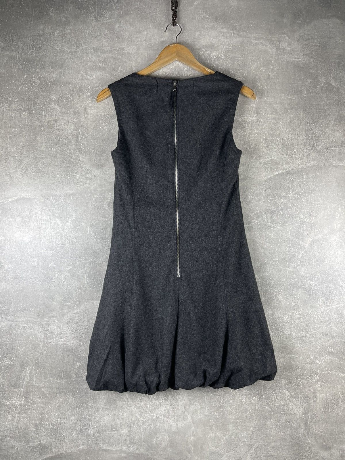 Dolce & Gabbana Dolce & Gabbana D&G Vintage Wool Dress Sleeveless Bubble Hem Size M / US 6-8 / IT 42-44 - 6 Thumbnail