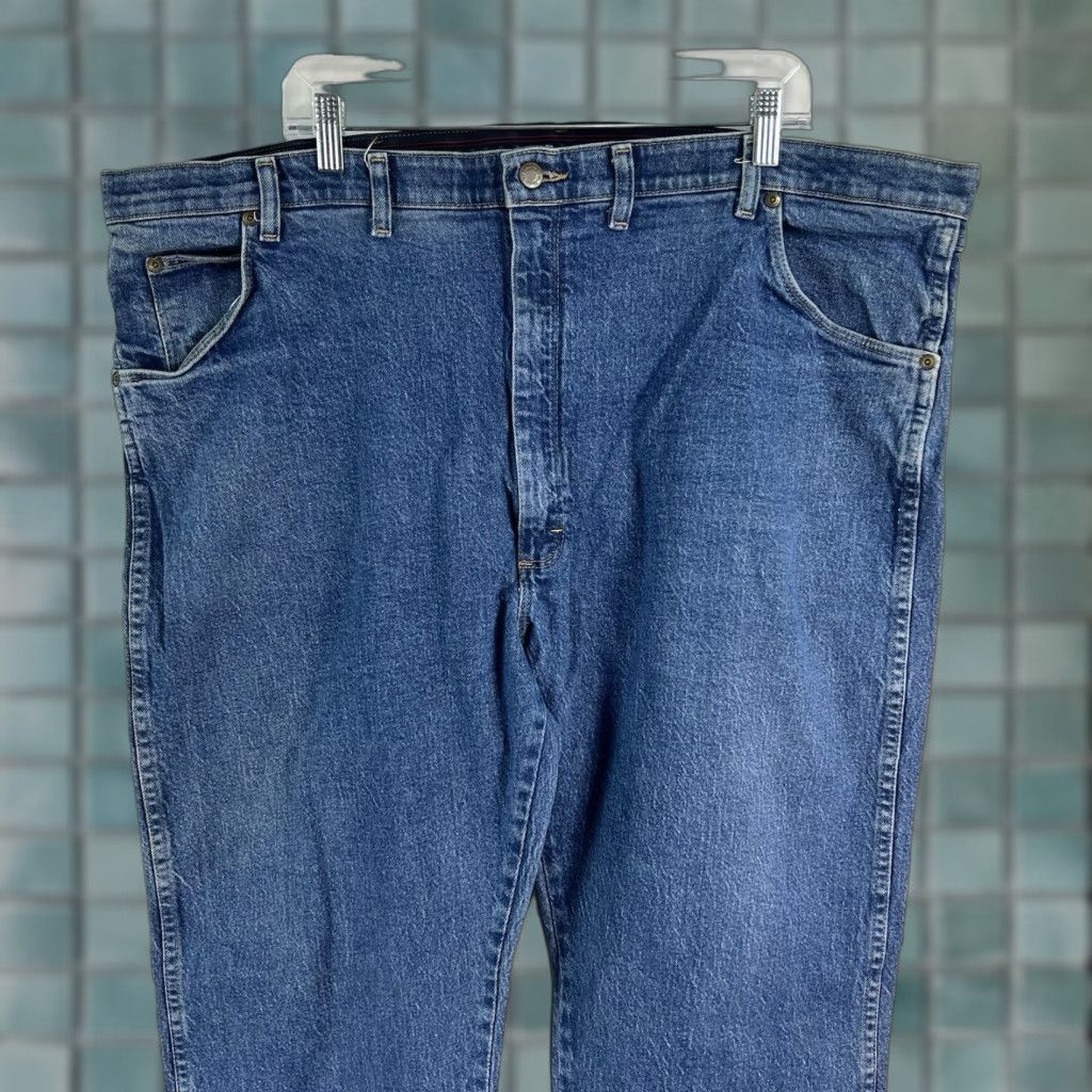 Wrangler VINTAGE Wrangler Regular Fit Straight Denim Jean Men’s Size 46 X 30 Blue - Wrangler Jeans, Denim, 5-Pocket, Regular, 46, 30, Blue, Men's Jeans Size US 30 / EU 46 - 1 Thumbnail
