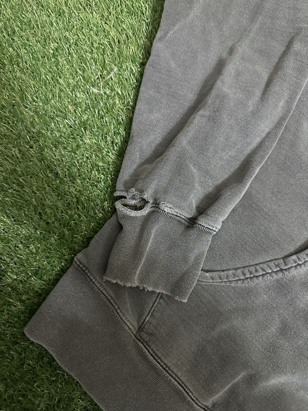 Supreme Supreme hoodie with embroidery on top off the hood Size US M / EU 48-50 / 2 - 4 Thumbnail