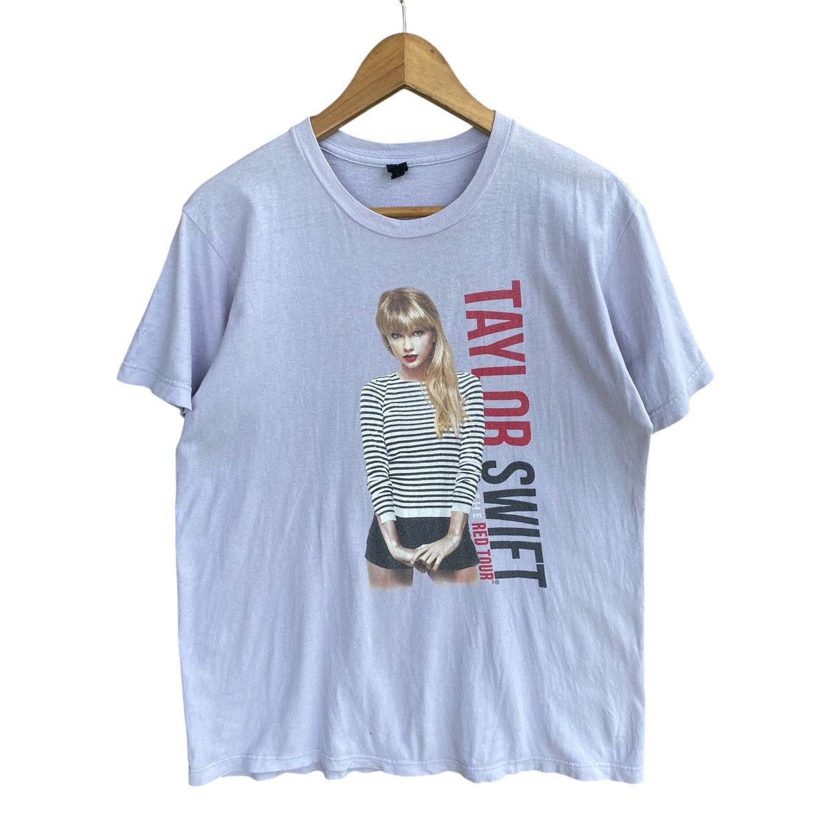 Band Tees Vintage Faded Y2K Taylor Swift Red Tour ERD GRUNGE TEE Size US M / EU 48-50 / 2 - 1 Thumbnail