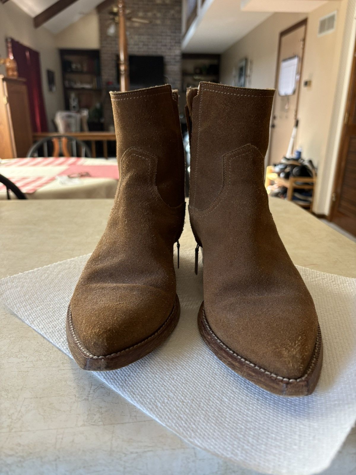 Saint Laurent Paris Lukas 40 in Noisette Size US 9 / EU 42 - 1 Thumbnail
