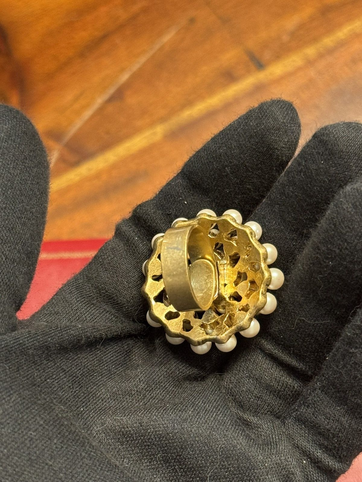 Vintage Vintage Costume Cluster Pearl Ring Size ONE SIZE - 8 Thumbnail