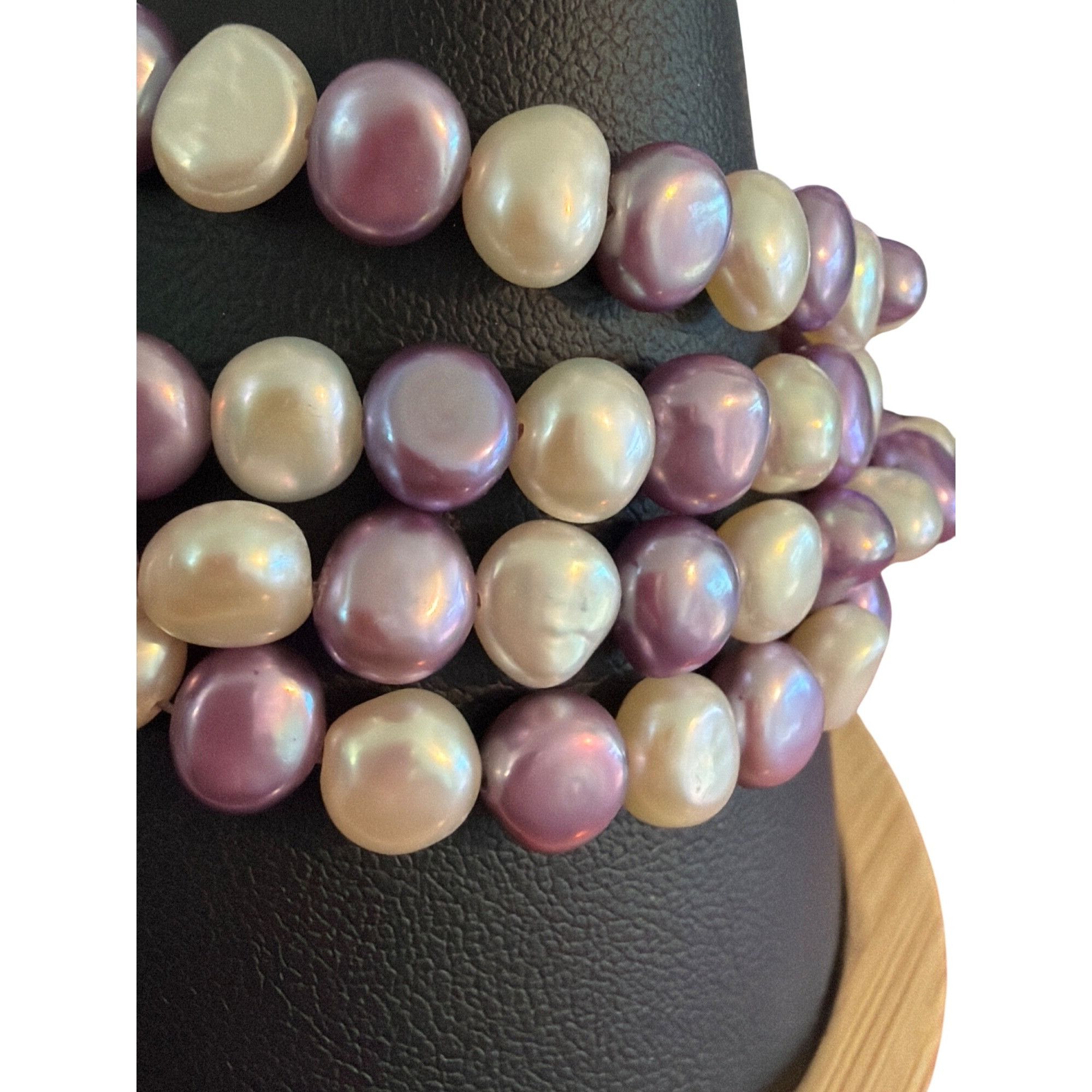 Other Vtg Lot of 4 Pearl Stretch Bracelets Lavender White Freshwat Size ONE SIZE - 2 Thumbnail