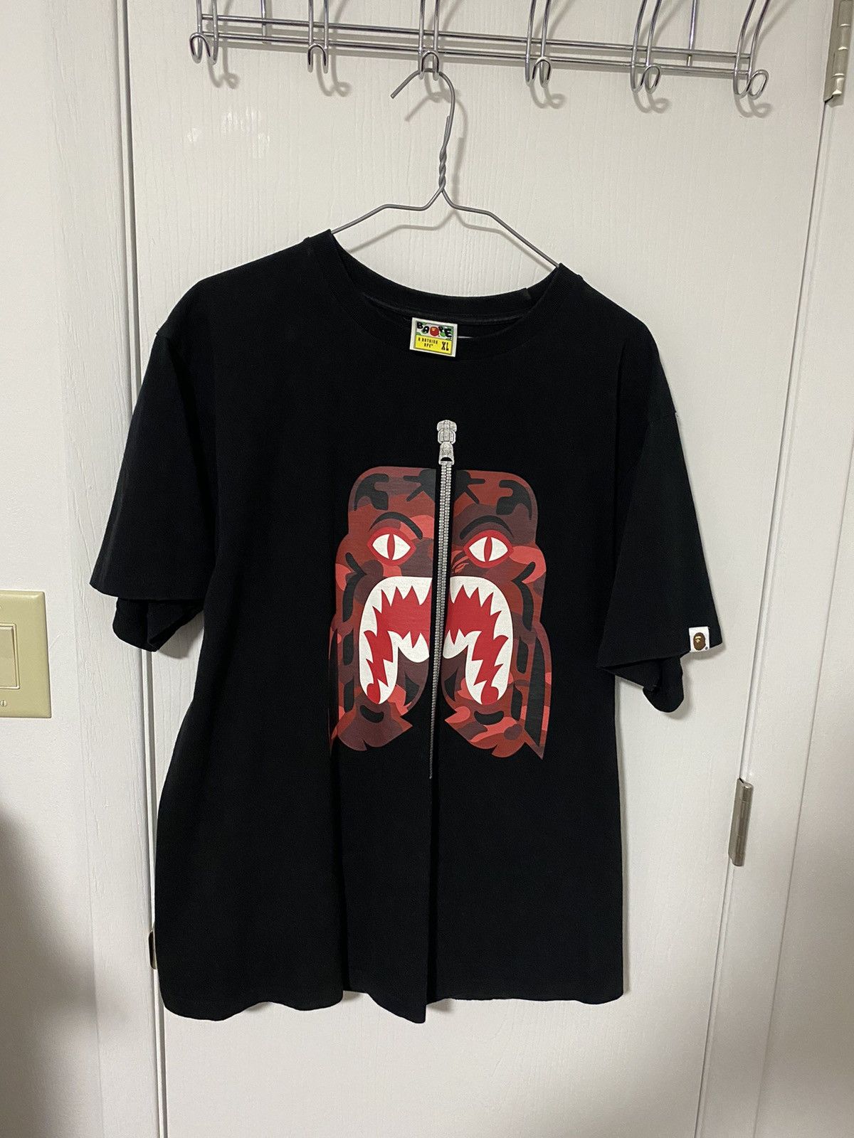 Bape A Bathing Ape BAPE Red Camo Tiger Tee Size US XL / EU 56 / 4 - 1 Thumbnail