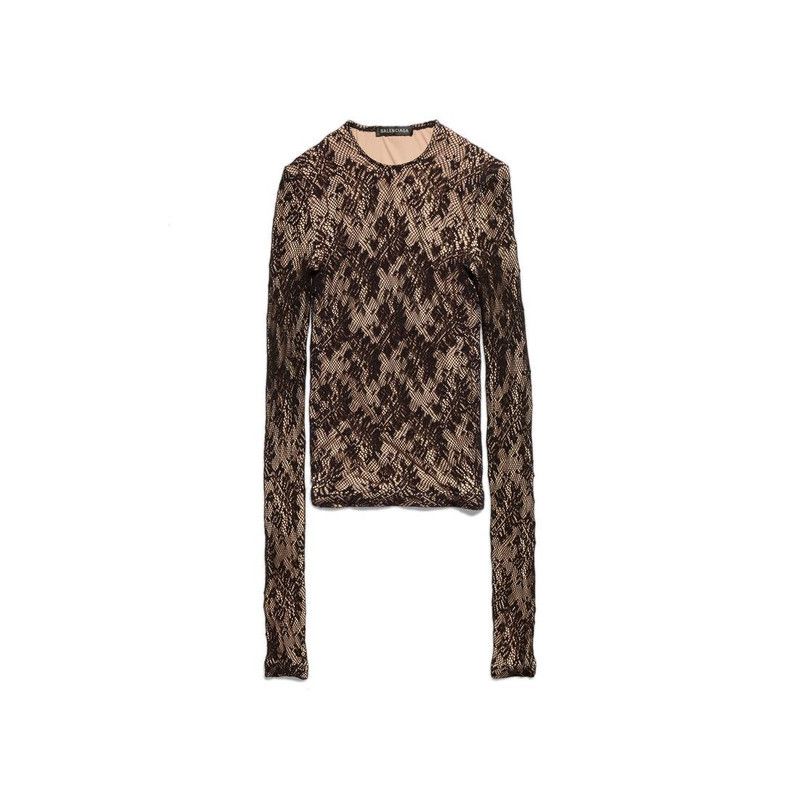 o1s1wg110126 Lace Crewneck Top in Beige/Black