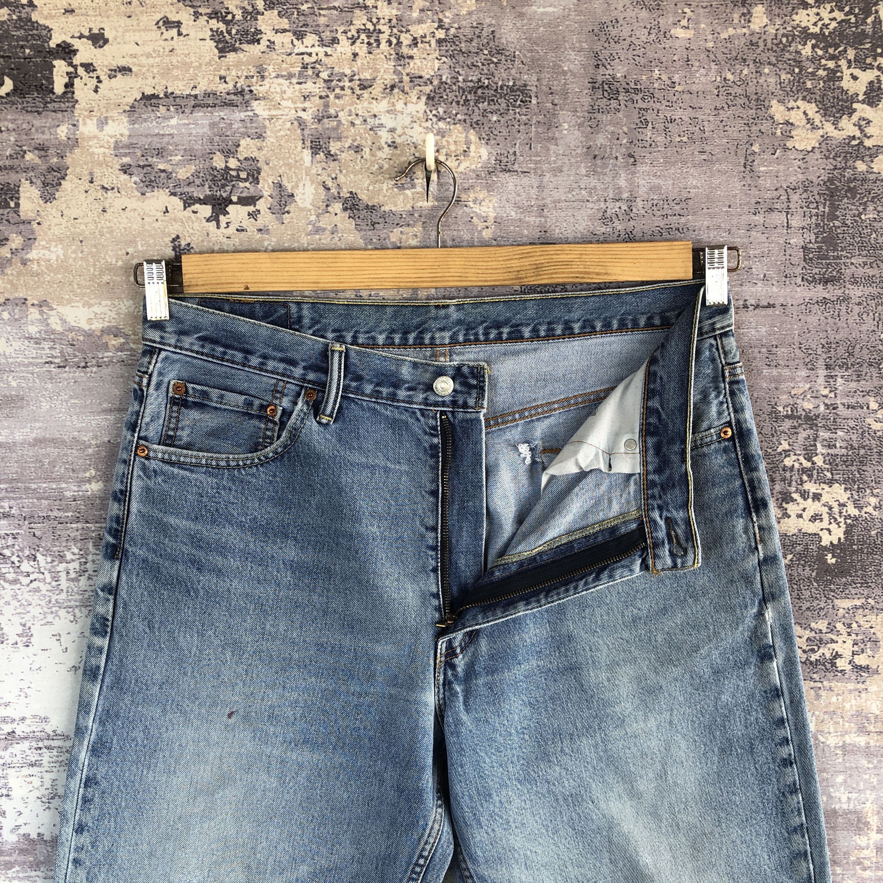Levi's Vintage Levis 505 Distressed Light Wash Jeans Levis' Denim Size US 36 / EU 52 - 6 Thumbnail