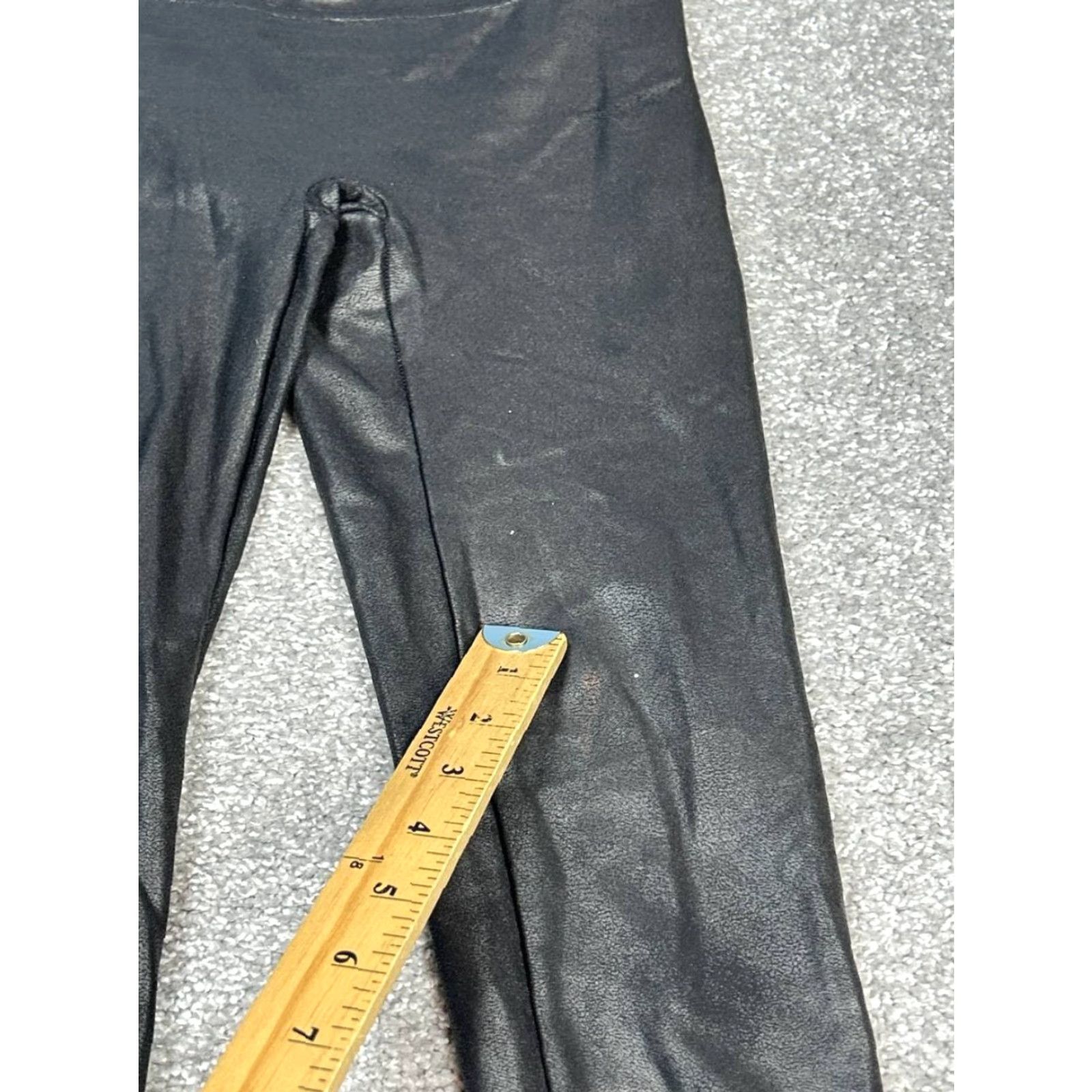 Spanx Spanx Leggings Womens Small Black Faux Leather Stretch Mid Rise Casual Size 28" / US 6 / IT 42 - 3 Thumbnail