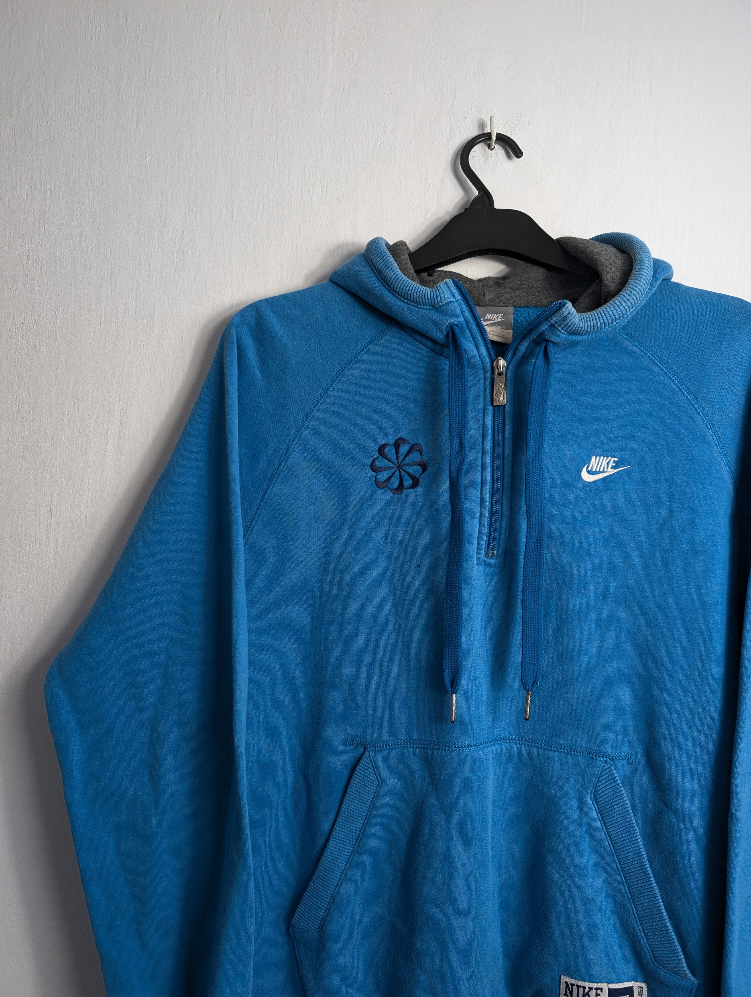 Nike × Vintage Vintage 00s Nike Embroidered Swoosh Hoodie Blue Size US XL / EU 56 / 4 - 2 Thumbnail