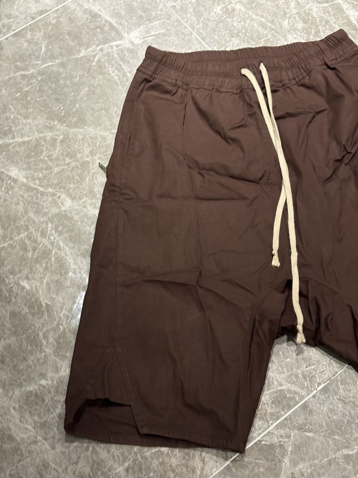 Rick Owens Rick Owen’s fw16 pod shorts Size US 32 / EU 48 - 4 Thumbnail