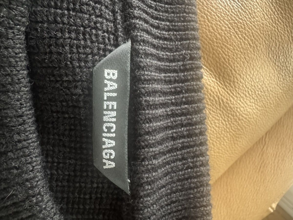 Balenciaga Balenciaga Double Arm Incognito Knit Sweater AW20 Size US M / EU 48-50 / 2 - 6 Thumbnail