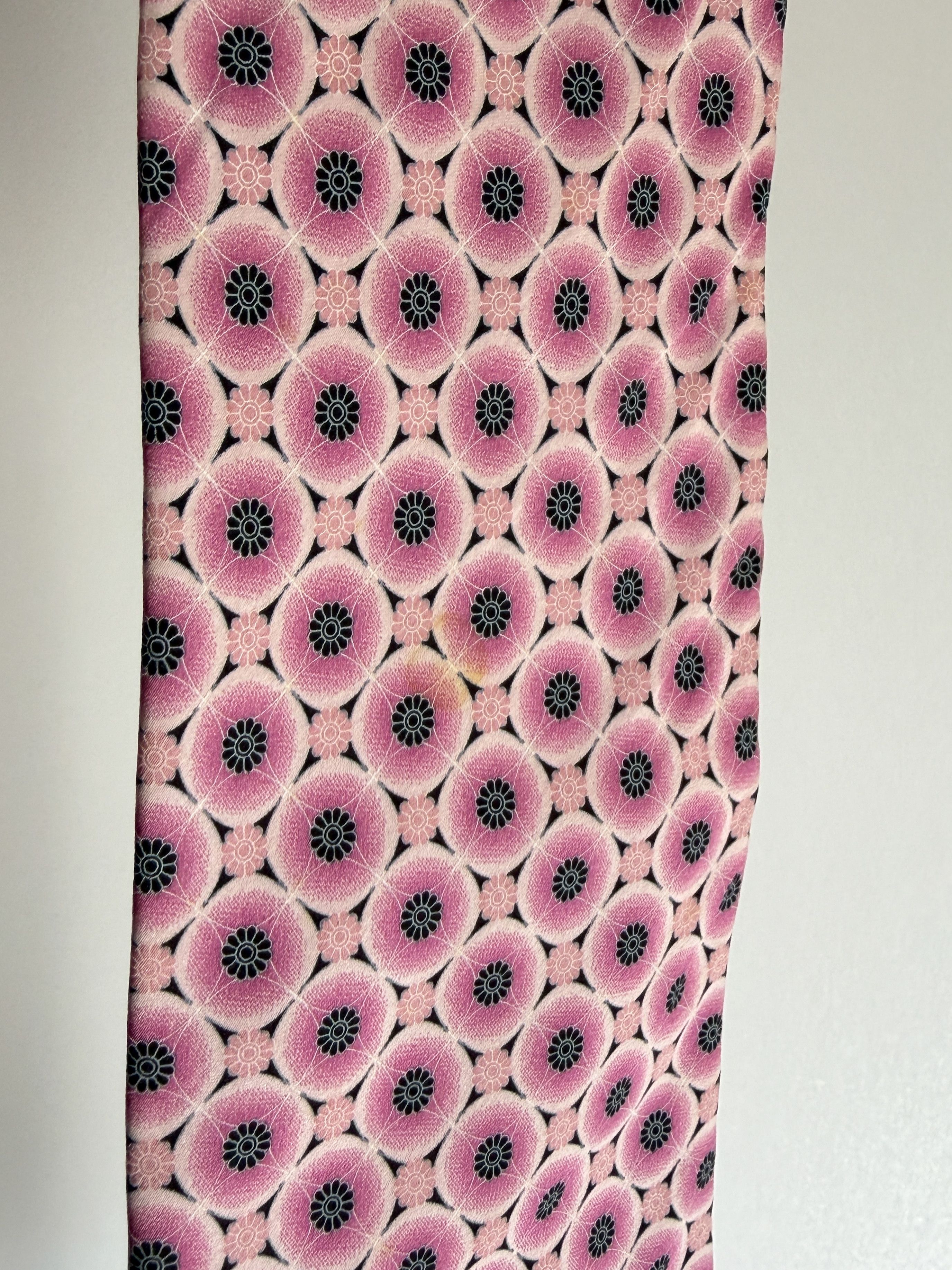 Versace Versace Vintage Silk Cravat Made in Italy Size ONE SIZE - 8 Thumbnail