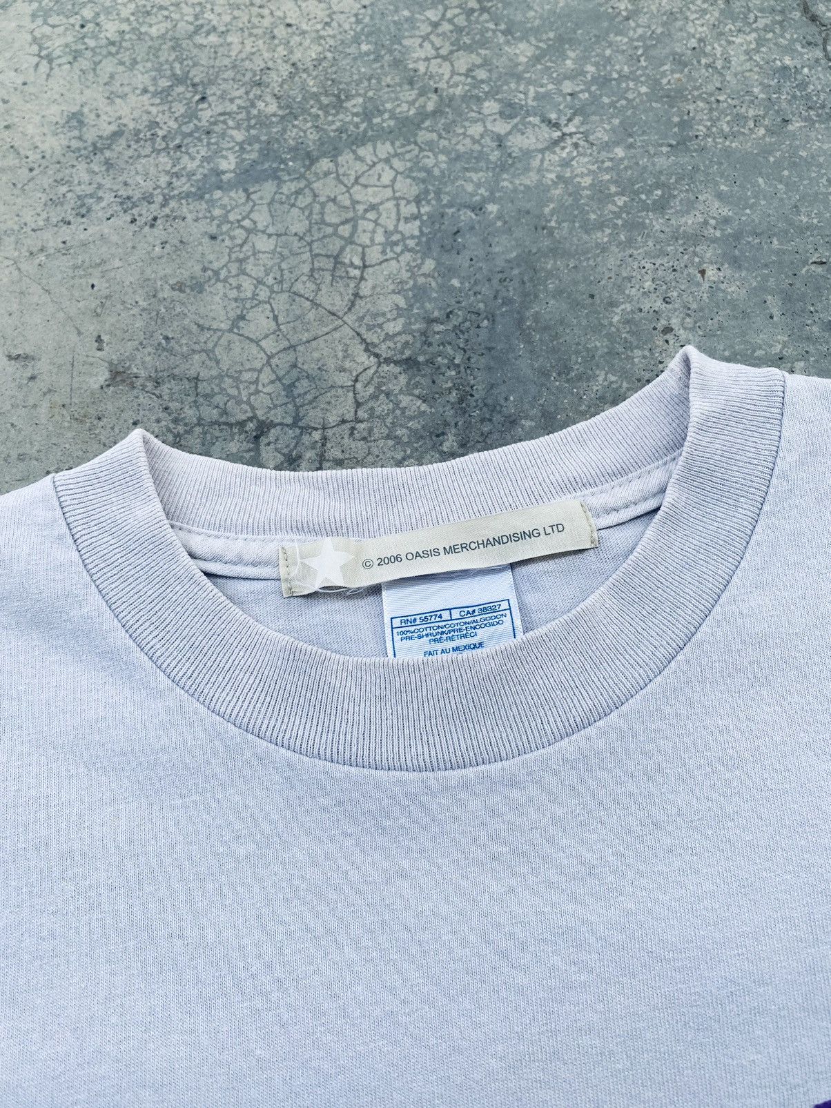 Band Tees Vintage Oasis Live Forever Manchester Britpop Band Tees Size US S / EU 44-46 / 1 - 5 Thumbnail