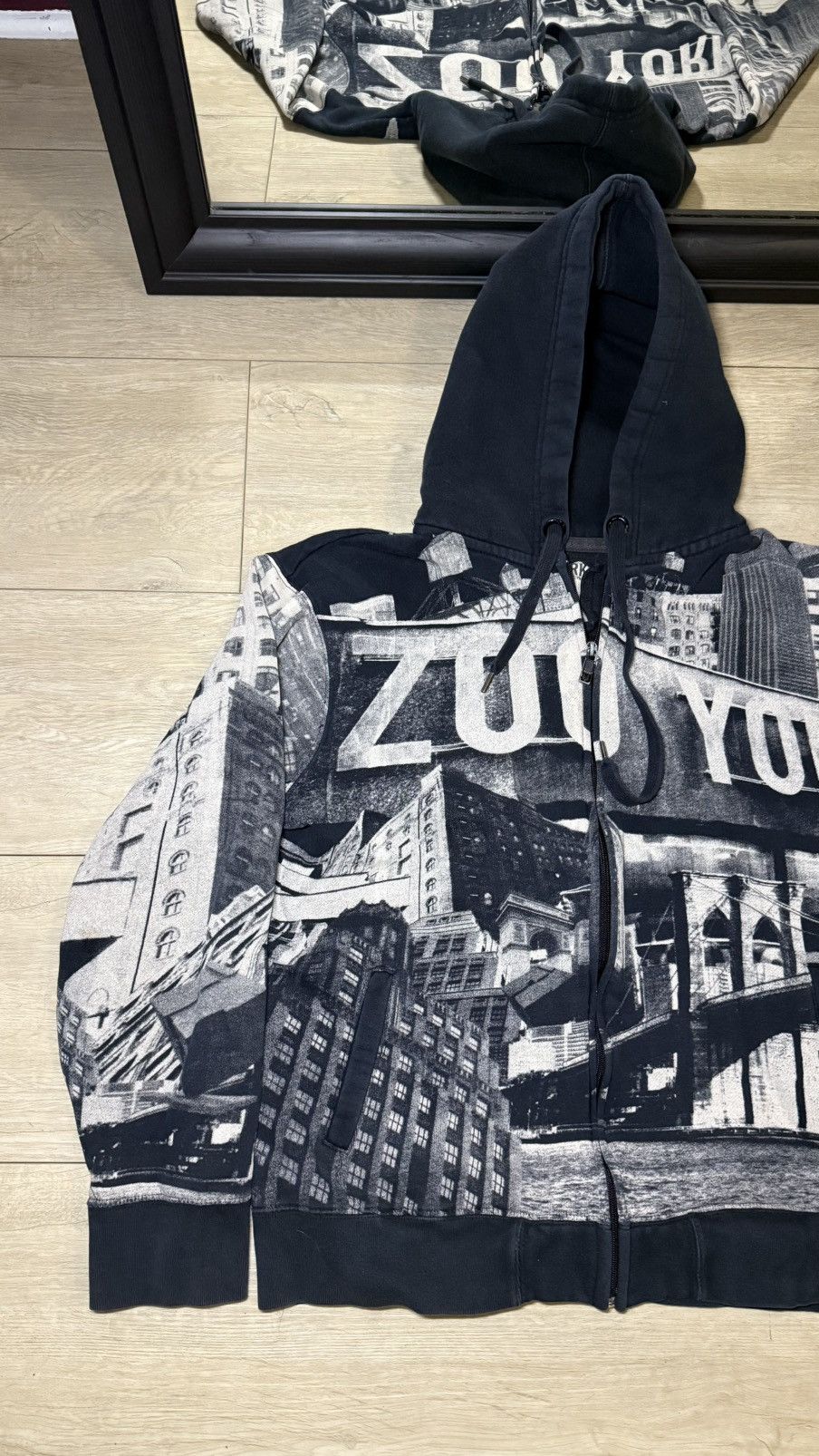 Zoo York Rare Zoo York All Over Print SpellOut NY Drawing Hoodie Size US XL / EU 56 / 4 - 3 Thumbnail