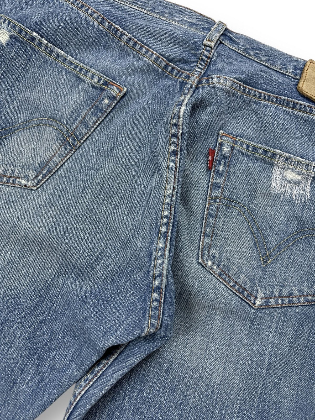 Levi's Vintage 00’s Levis Jeans Ripped Distressed Denim W33 L36 Size US 33 - 16 Thumbnail