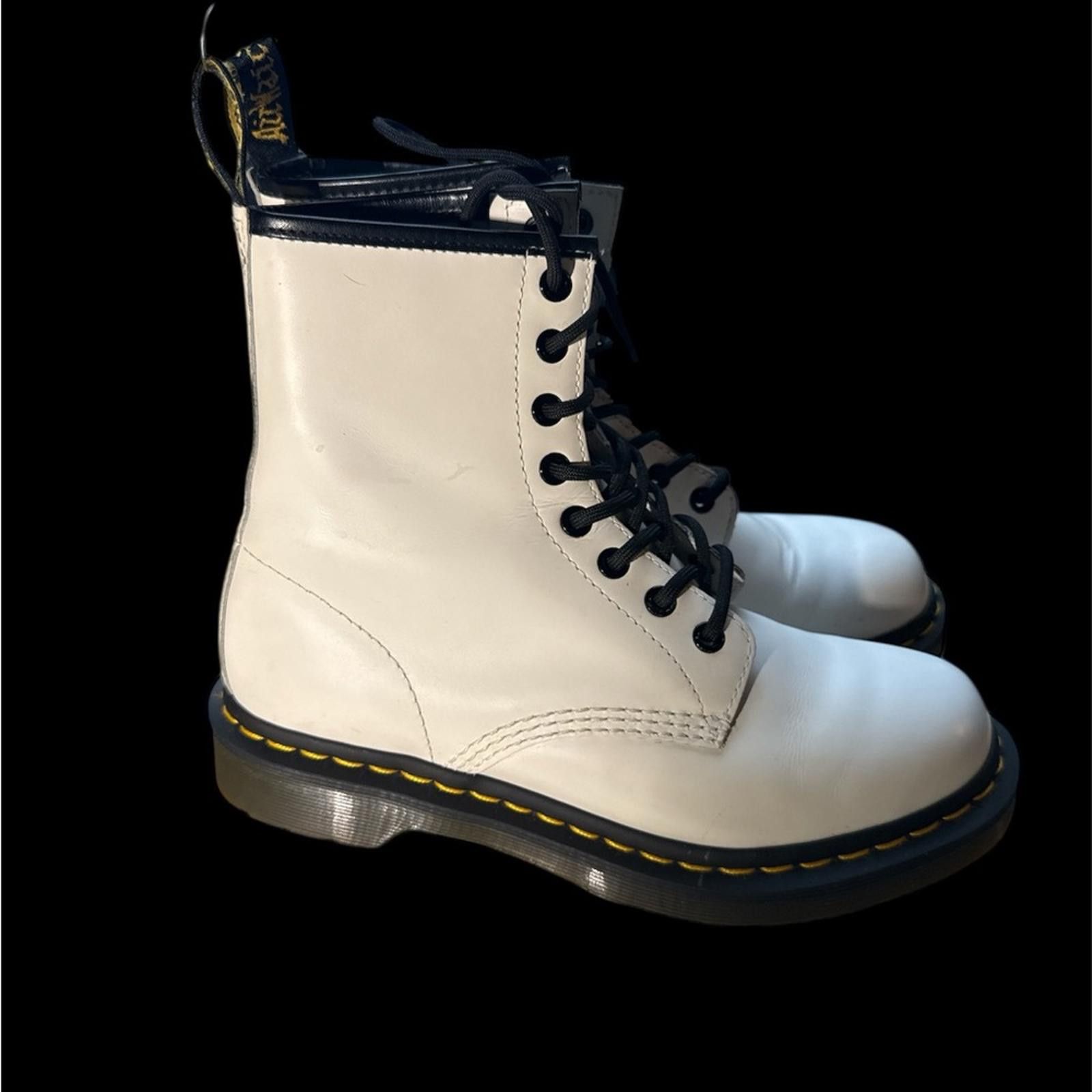 Dr. Martens NWOT doc martens White Boots with Black 11821 jyoo4 size 8 Size US 8 / IT 38 - 2 Thumbnail