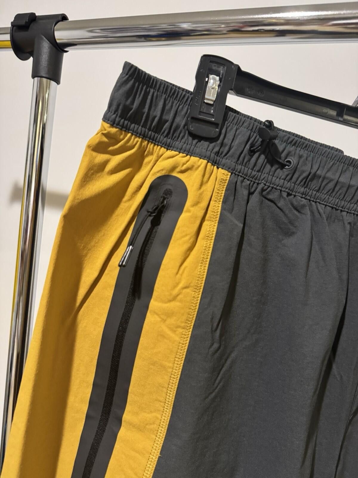 Nike Nike Tech Pants Woven Stacked Oversized Zip Pocket Size US 36 / EU 52 - 4 Thumbnail