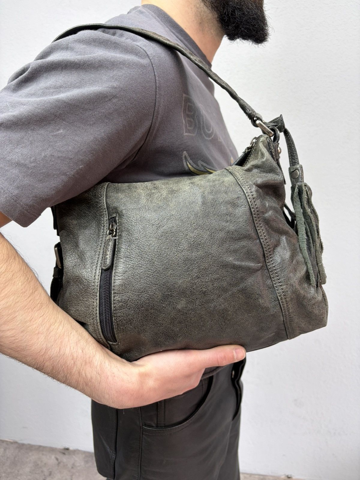 Hedi Slimane Distressed Leather Shoulder Bag Olive Vintage Slouchy Hobo Size ONE SIZE - 2 Thumbnail