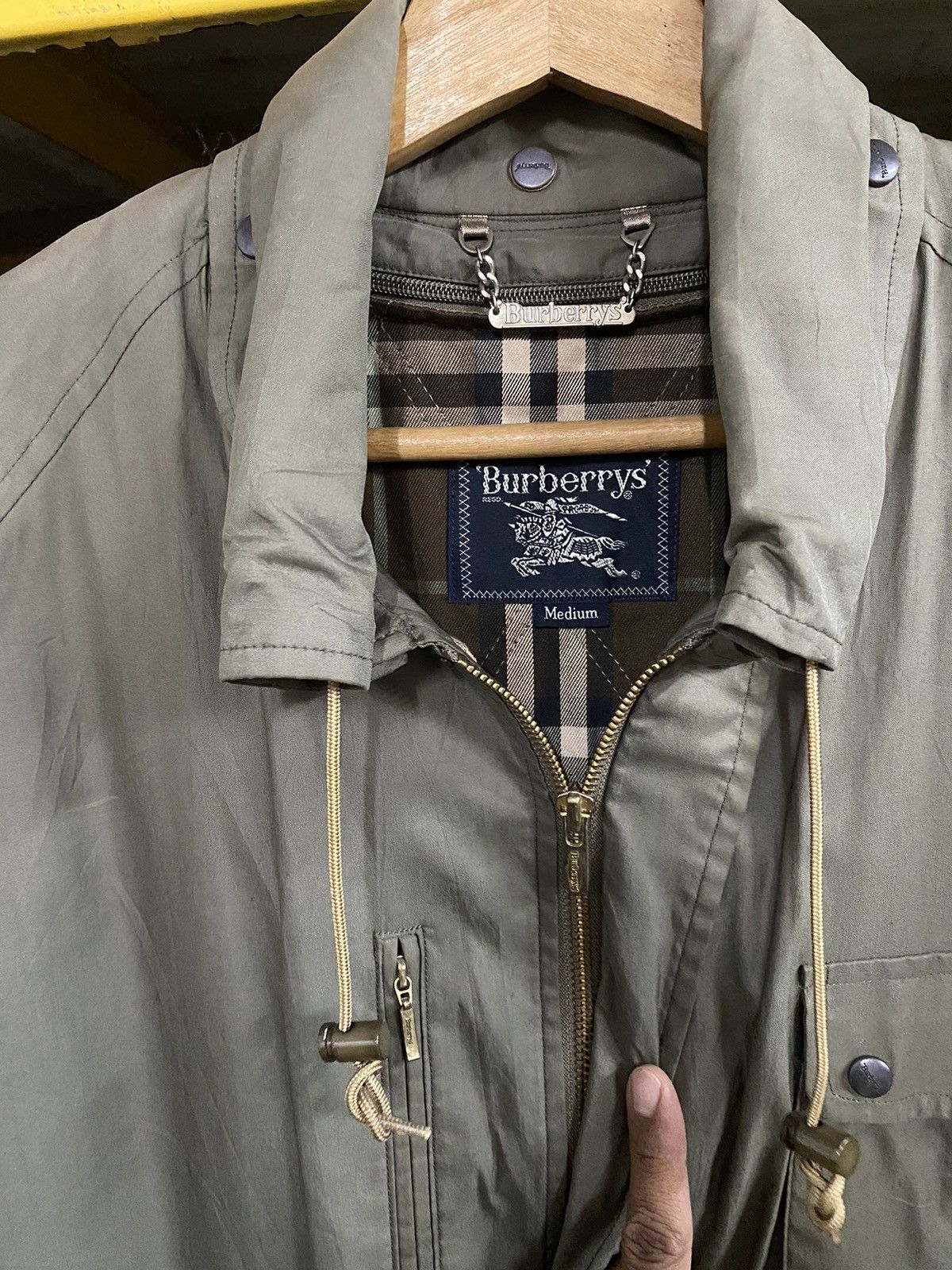 Burberry × Vintage Burberry Vintage Quilted Lining Nova Check Parka Size US M / EU 48-50 / 2 - 3 Thumbnail