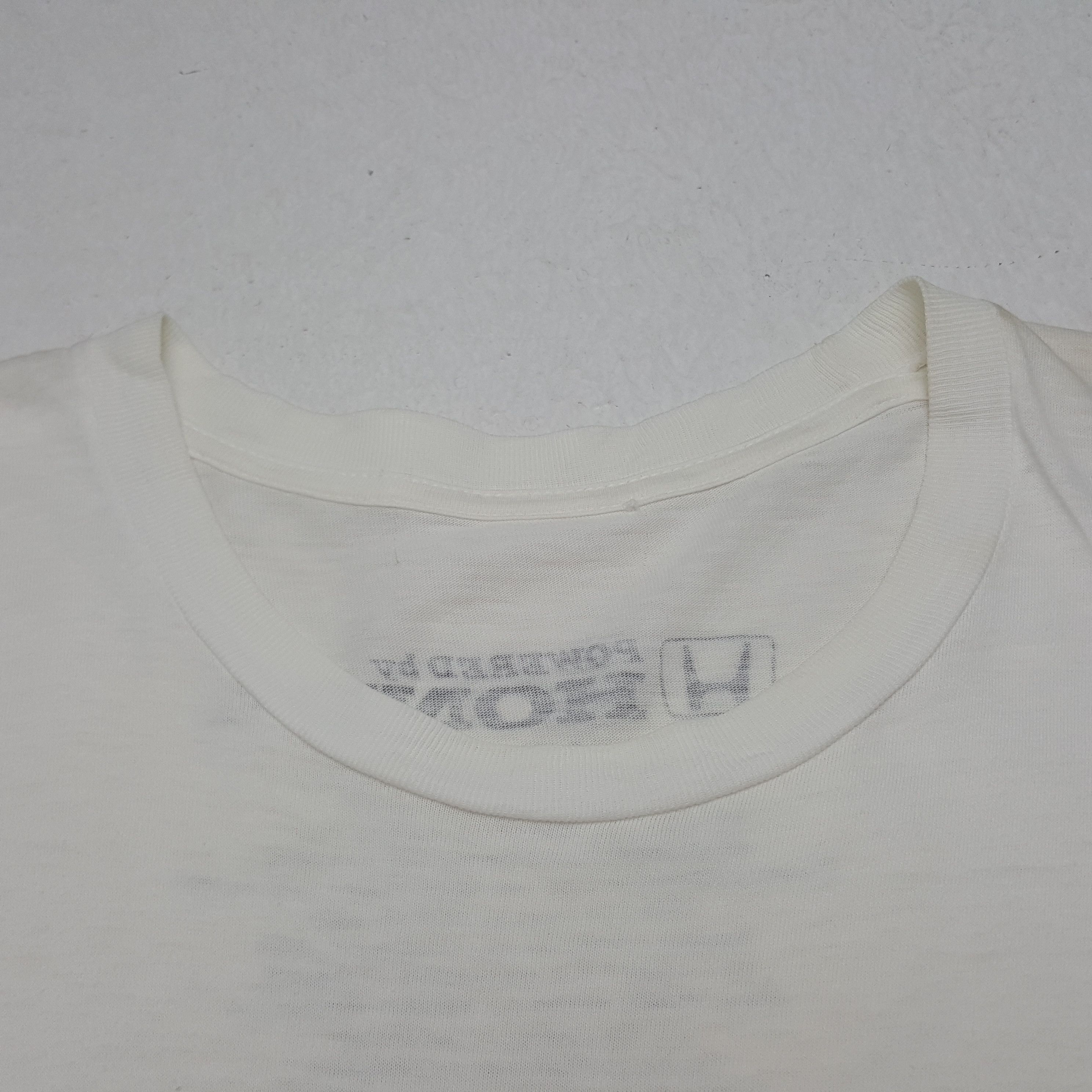 Vintage Vintage Powered by Honda x Marlboro Racing Tshirt Size US L / EU 52-54 / 3 - 5 Thumbnail