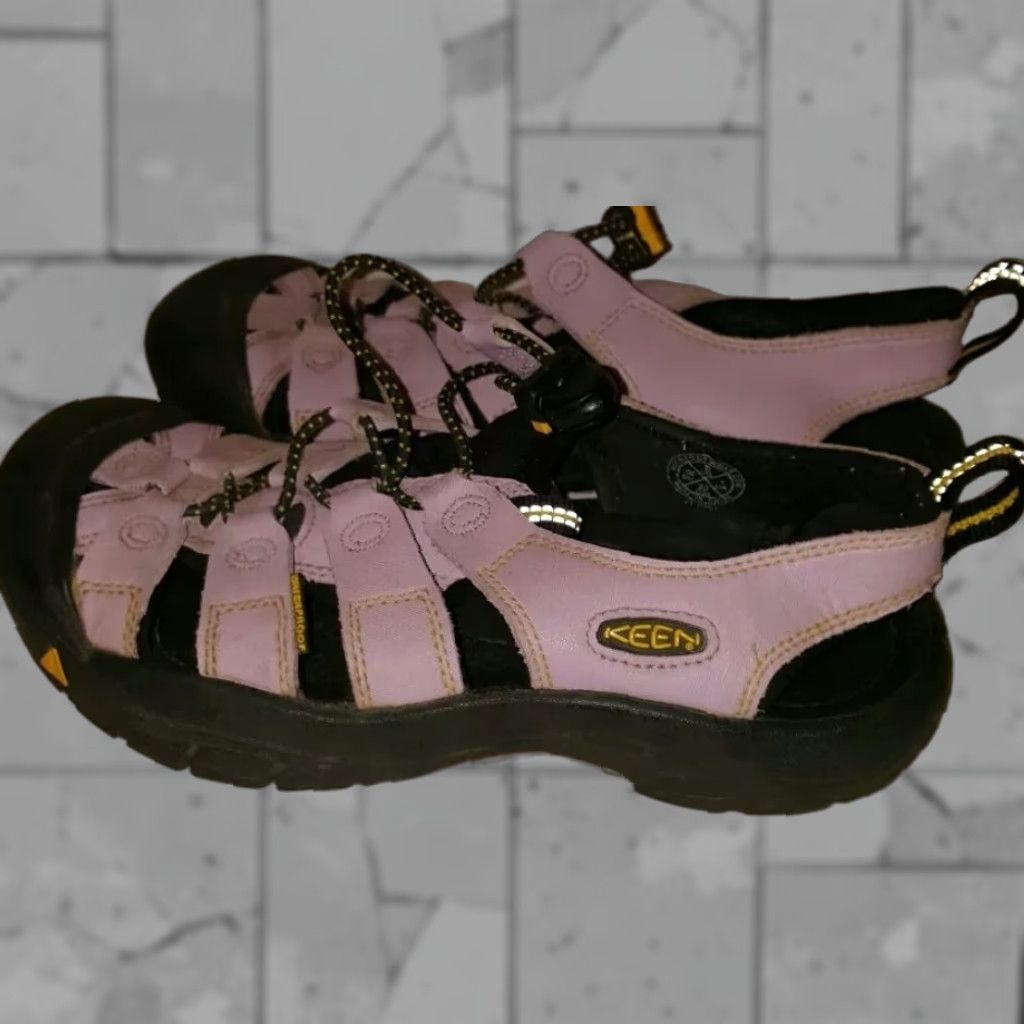 KEEN KEEN Waterproof Sport Sandal Womens 5 Purple Size US 5 / IT 35 - 1 Thumbnail