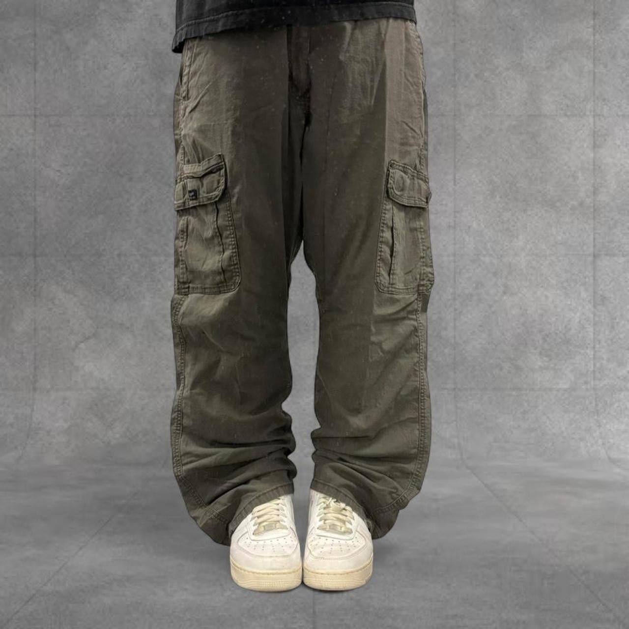 Vintage Crazy Vintage Y2K/2000s Super Baggy Relaxed Fit Skater Style Grey Cargo Pants! Size US 38 / EU 54 - 1 Thumbnail