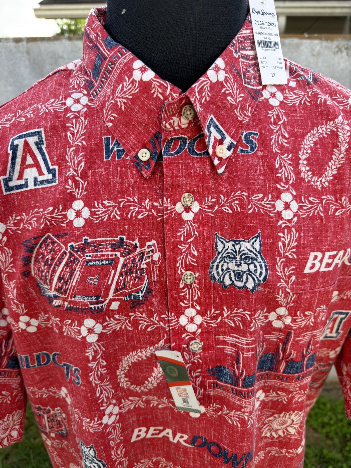 Reyn Spooner New Arizona Wildcats Men XL Red NCAA Football Reyn Spooner Size US XL / EU 56 / 4 - 3 Thumbnail