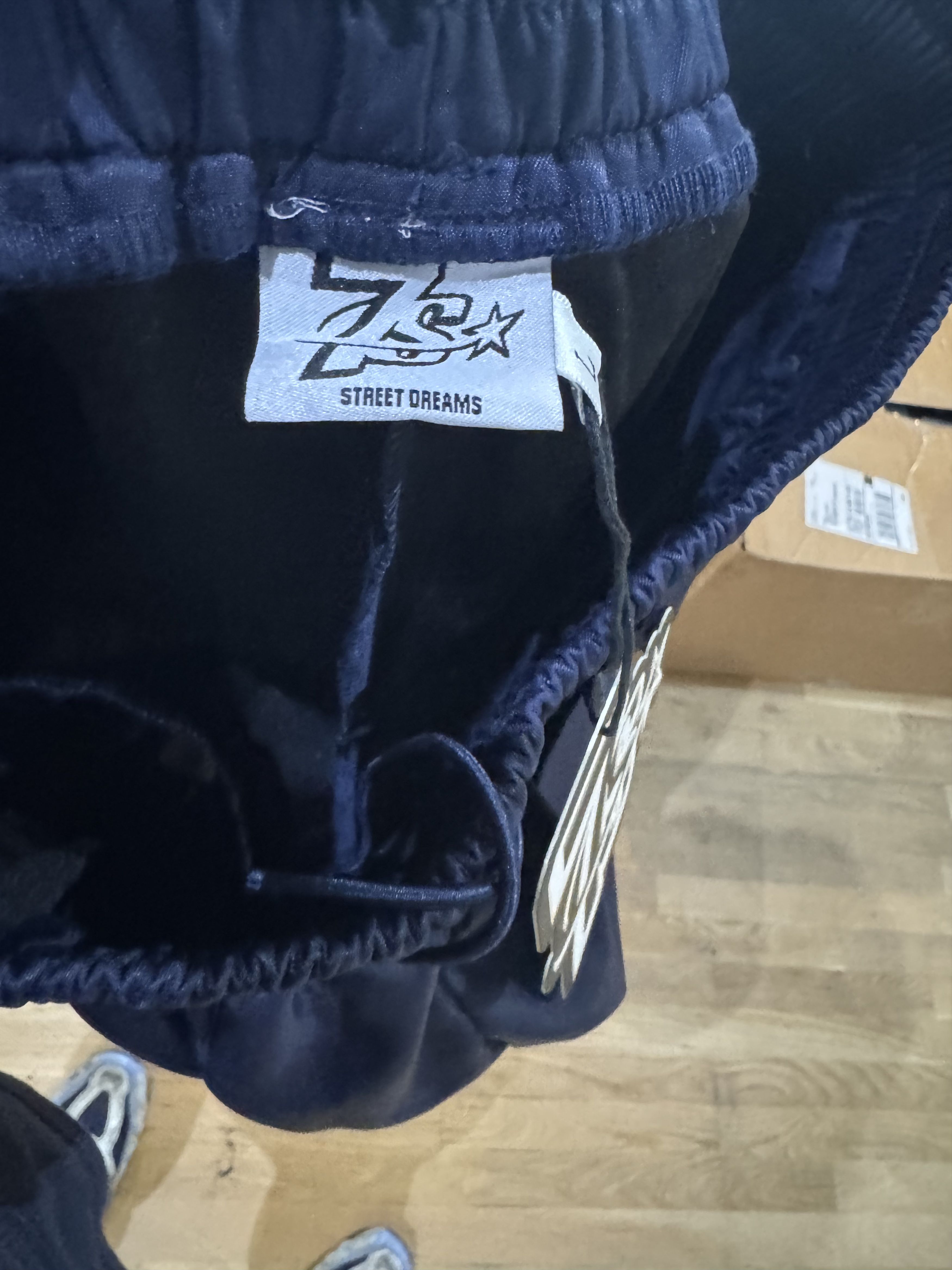 TRIPLE SEVENS Triple Sevens Nylon button up shorts navy Size US 34 / EU 50 - 2 Thumbnail