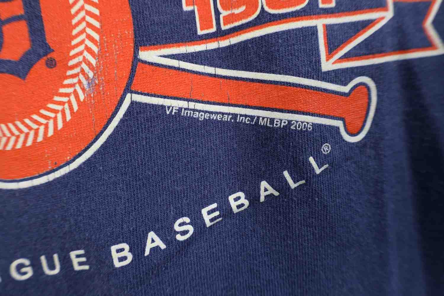 Vintage Vintage Y2K 2006 Tigers Baseball Short Sleeve T-Shirt Blue Size US XL / EU 56 / 4 - 4 Thumbnail
