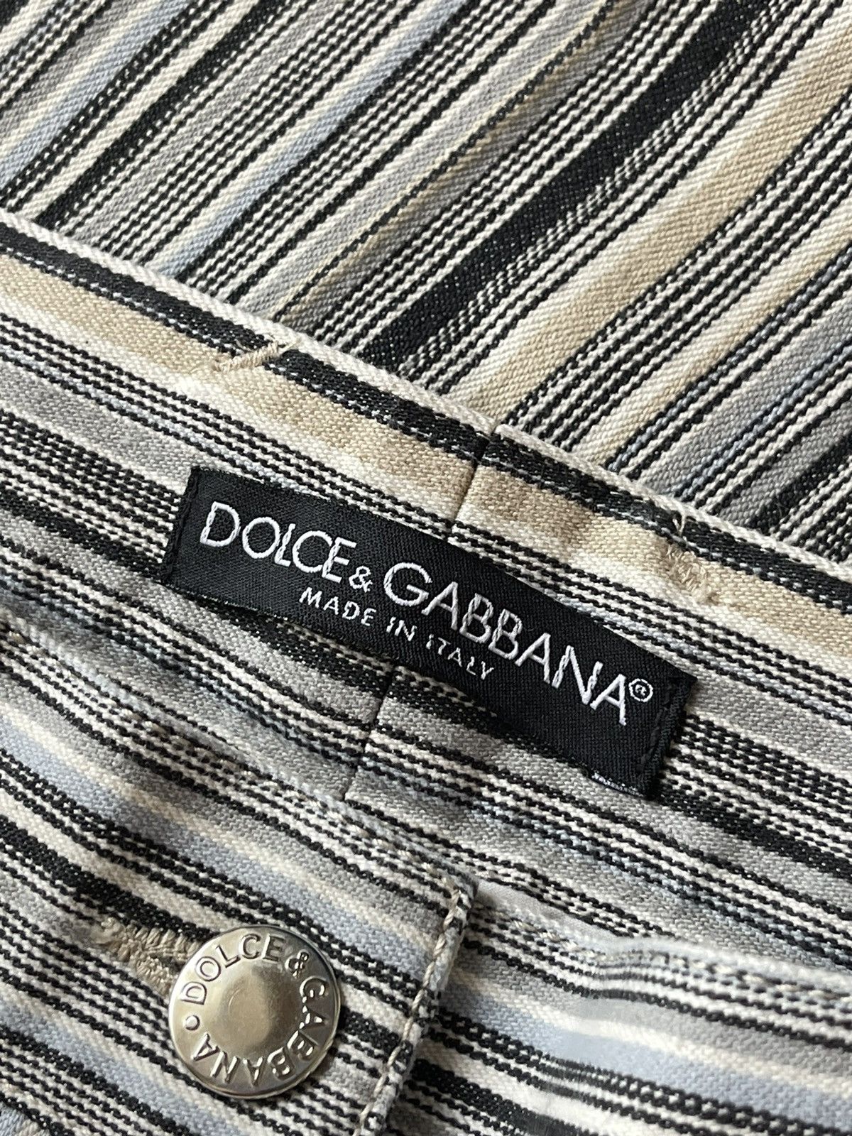 Dolce & Gabbana × Vintage Y2K Dolce & Gabbana striped cropped pants Size 27" / US 4 / IT 40 - 8 Thumbnail