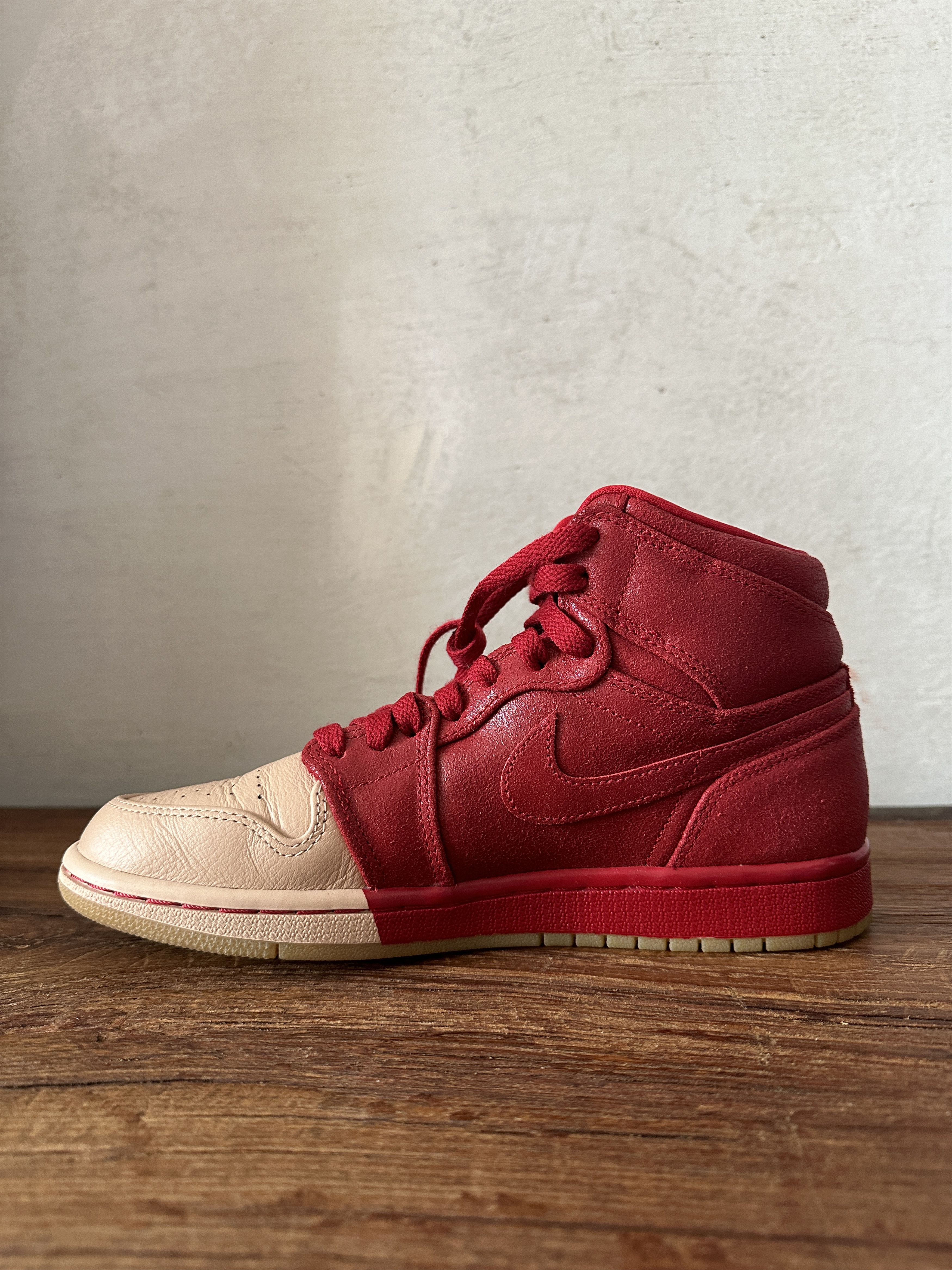 Jordan Brand Jordan 1 Retro High Dip-Toe Red Size US 7 / IT 37 - 3 Thumbnail