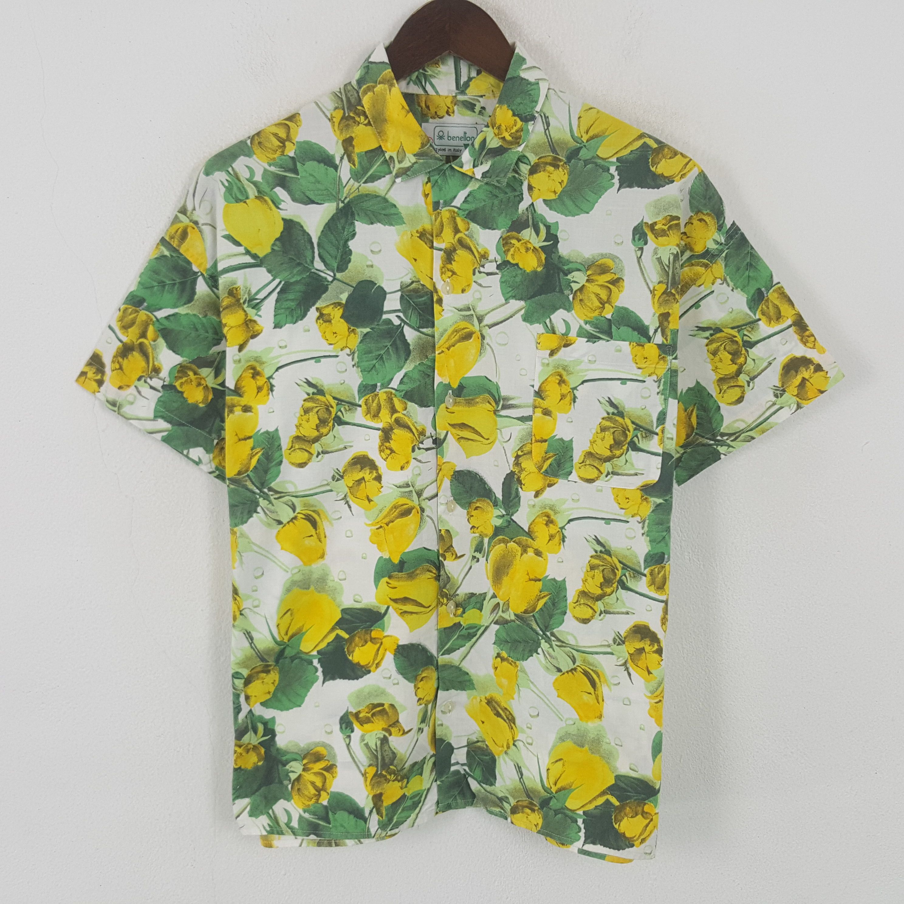 Benetton Vintage Benetton Hawaii Button Up Shirt Size US L / EU 52-54 / 3 - 1 Thumbnail