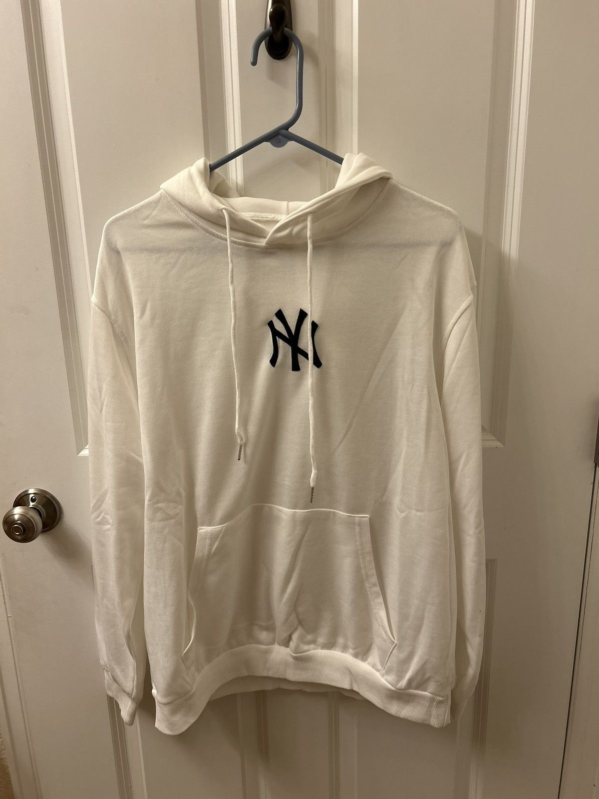 Other White New York Yankees NY Hoodie Sweatshirt Size M Size US M / EU 48-50 / 2 - 1 Thumbnail