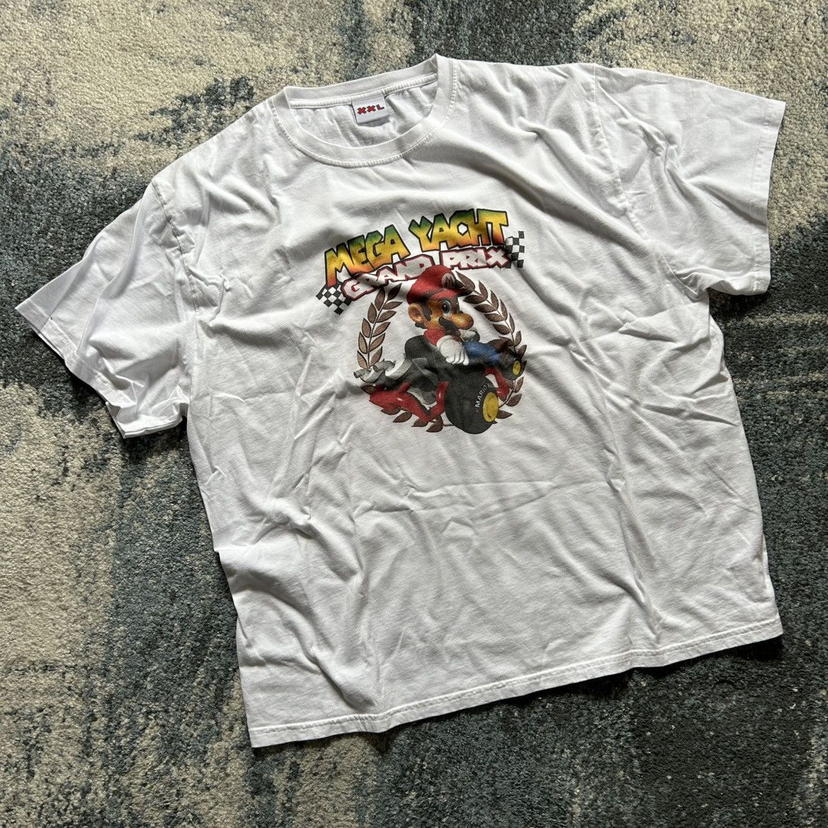 Mega Yacht N64 GRAND PRiX TEE LOS ANGELES NiNTENDO 64 MARiO KART BOXY Size US XXL / EU 58 / 5 - 2 Thumbnail