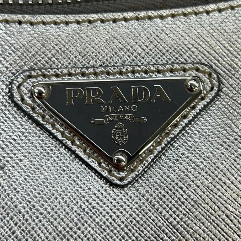 Prada F/W06 Silver Saffiano Leather Shoulder Bag Size ONE SIZE - 6 Thumbnail