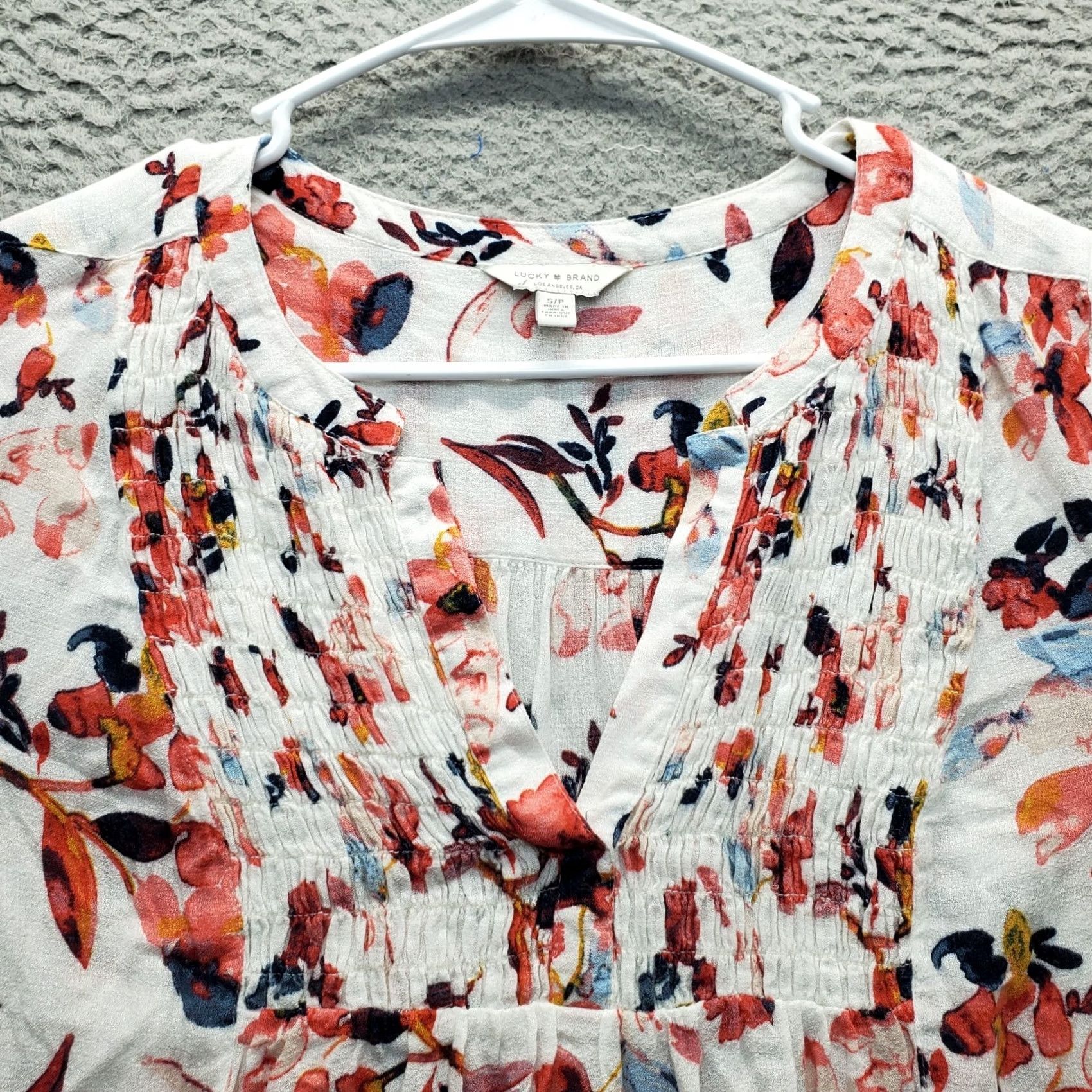 Lucky Brand Lucky Brand Blouse Women's S Floral Pleated Long Sleeve V-Neck Split Neck Shirt Size S / US 4 / IT 40 - 5 Thumbnail