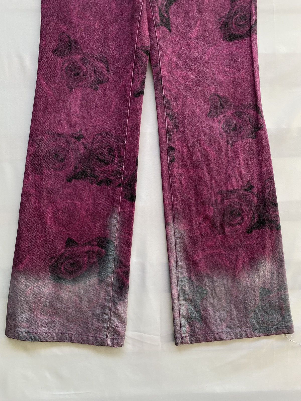 Just Cavalli Vintage JustCavalli Nocturnal Rose Blossom Bootcut Pants Size US 32 / EU 48 - 5 Thumbnail