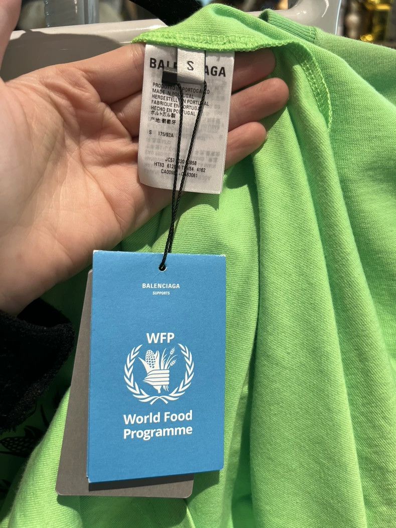 Balenciaga Balenciaga Green Charity Short Sleeve - Great for Lifting Size US S / EU 44-46 / 1 - 4 Thumbnail