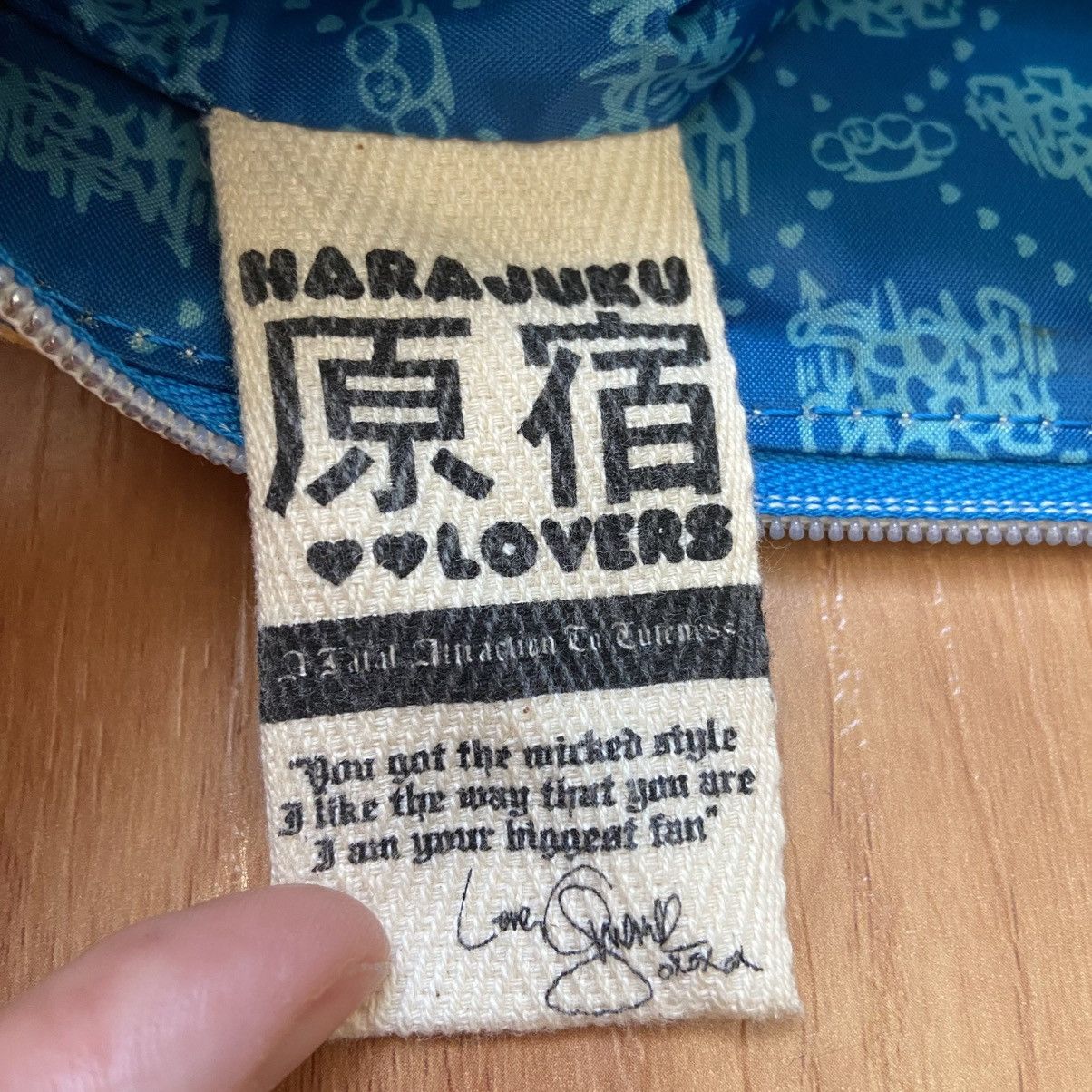 Vintage NWOT Harajuku Lovers Vintage Y2K Women’s Toiletry Bag Size ONE SIZE - 9 Thumbnail