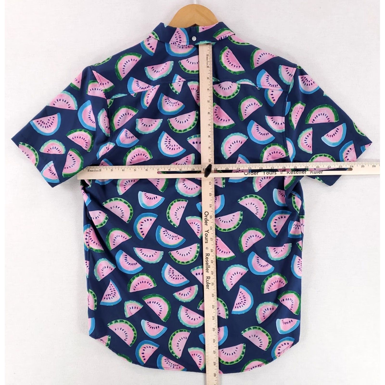 Chubbies Chubbies Button-Down Shirt Short Sleeve Mens M Blue Watermelon Pink Button-Up Shirt M Mens Size US M / EU 48-50 / 2 - 4 Thumbnail