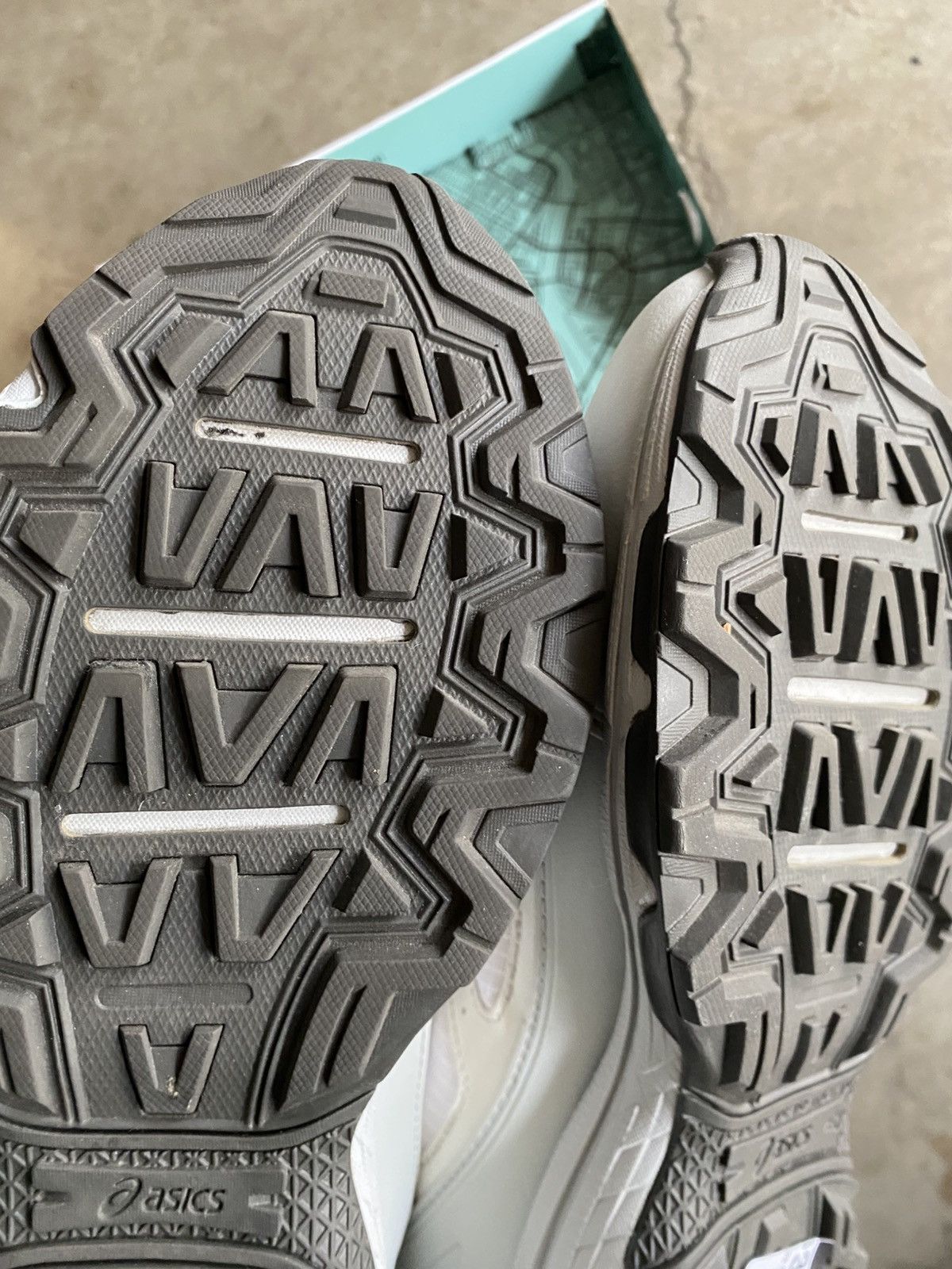 Asics × HIDDEN Hidden NY Asics Gel Venture 6 Shield NYC Size US 9 / EU 42 - 7 Thumbnail