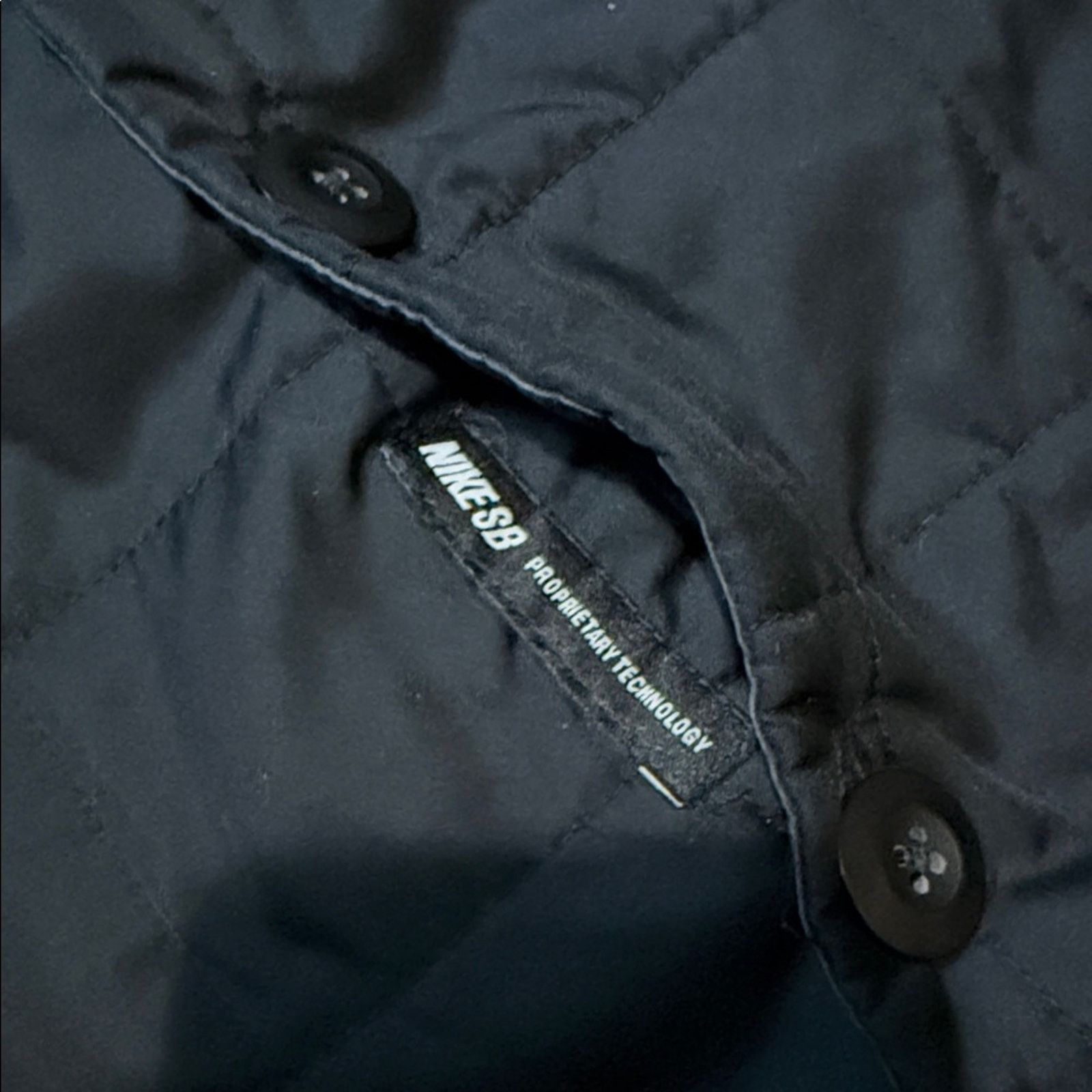 Nike Y2K Nike SB Quilted Button Up Windbreaker Jacket Size US L / EU 52-54 / 3 - 6 Thumbnail