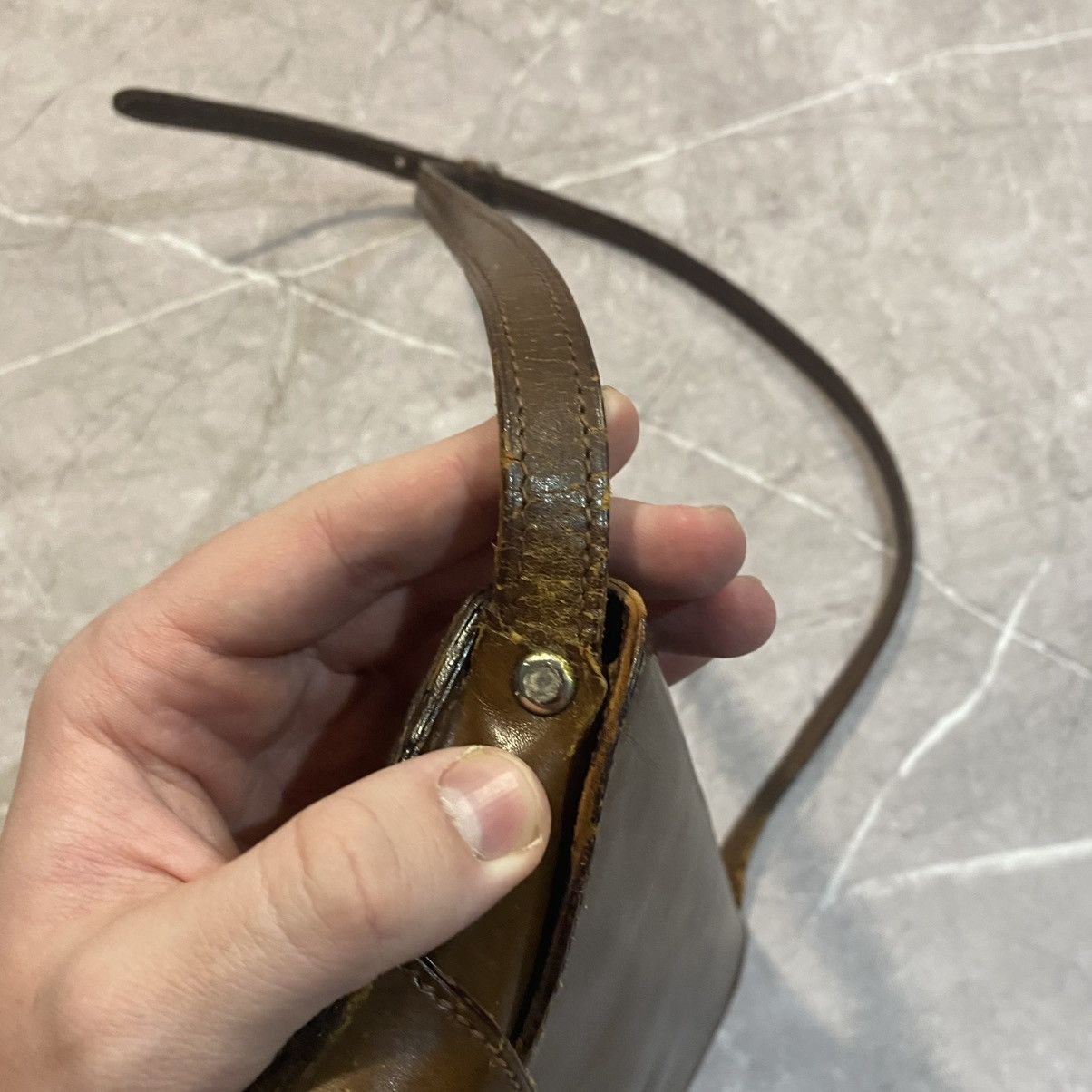 Gucci × Vintage RARE ! VINTAGE GUCCI LEATHER CROSSBODY BAGS 70s Size ONE SIZE - 11 Thumbnail