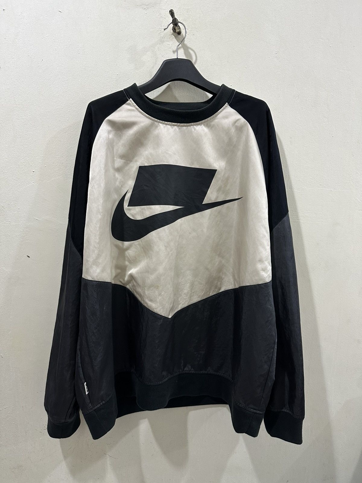 Nike × Vintage Nike Blank Swoosh Sweater Size US L / EU 52-54 / 3 - 1 Thumbnail