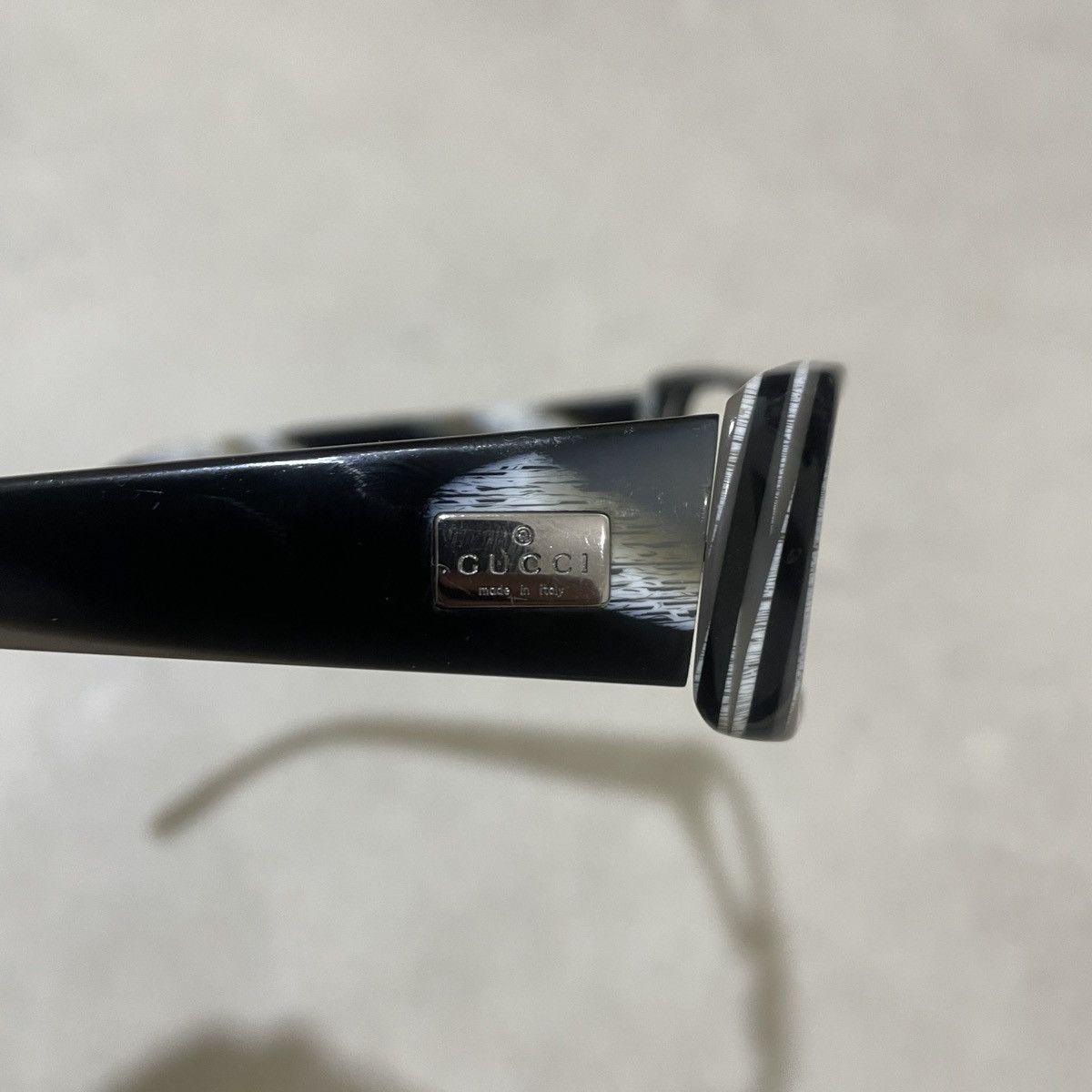 Gucci Gucci vintage sunglasses Frame Size ONE SIZE - 8 Thumbnail